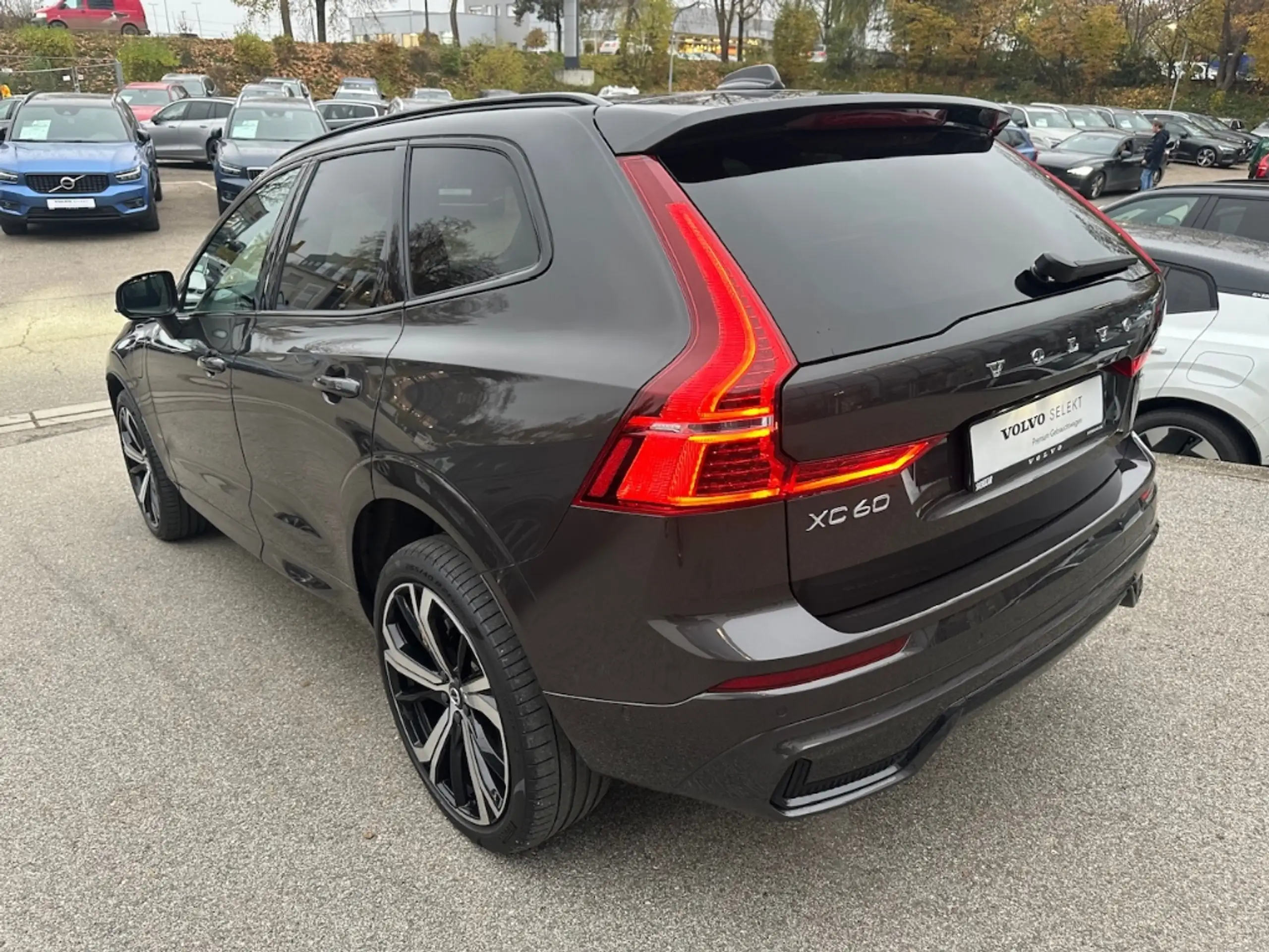 Volvo - XC60