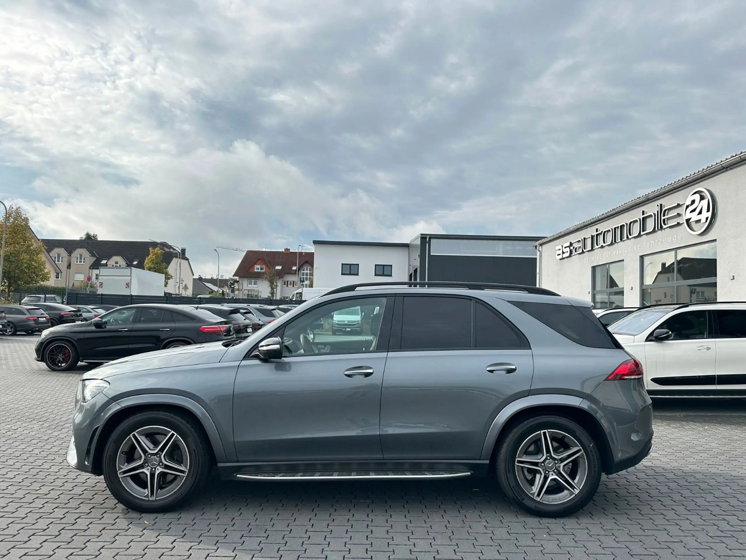 Mercedes-Benz - GLE 400