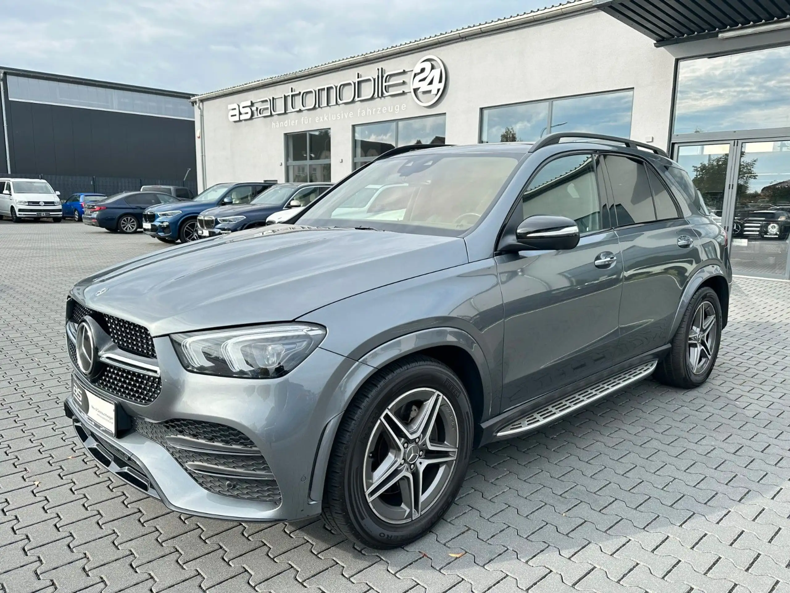 Mercedes-Benz - GLE 400