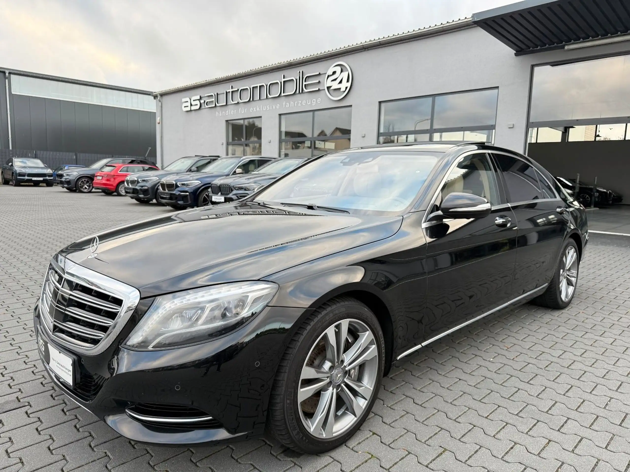 Mercedes-Benz - S 600