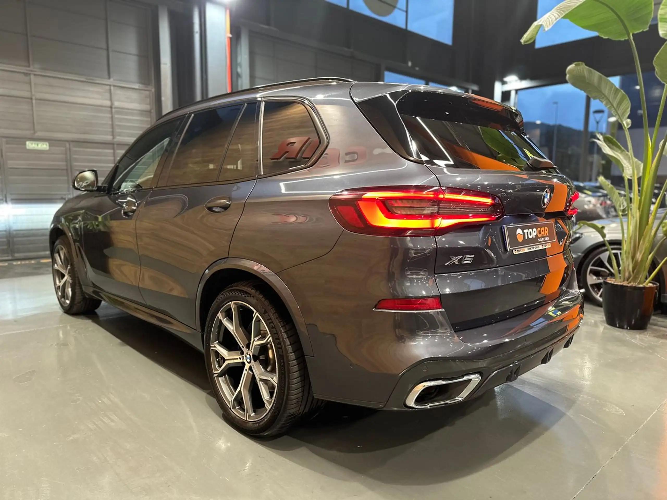 BMW - X5