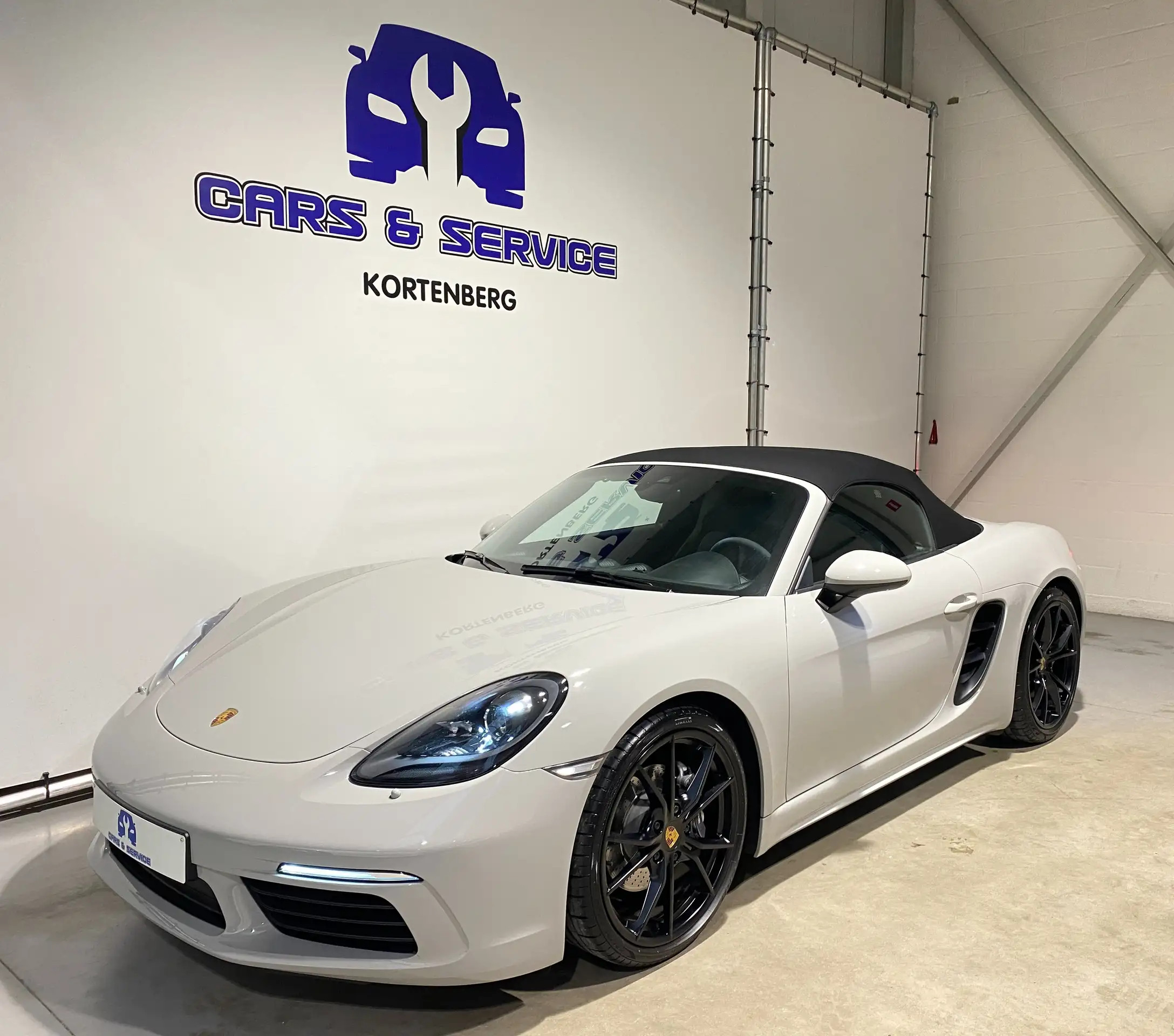 Porsche - Boxster