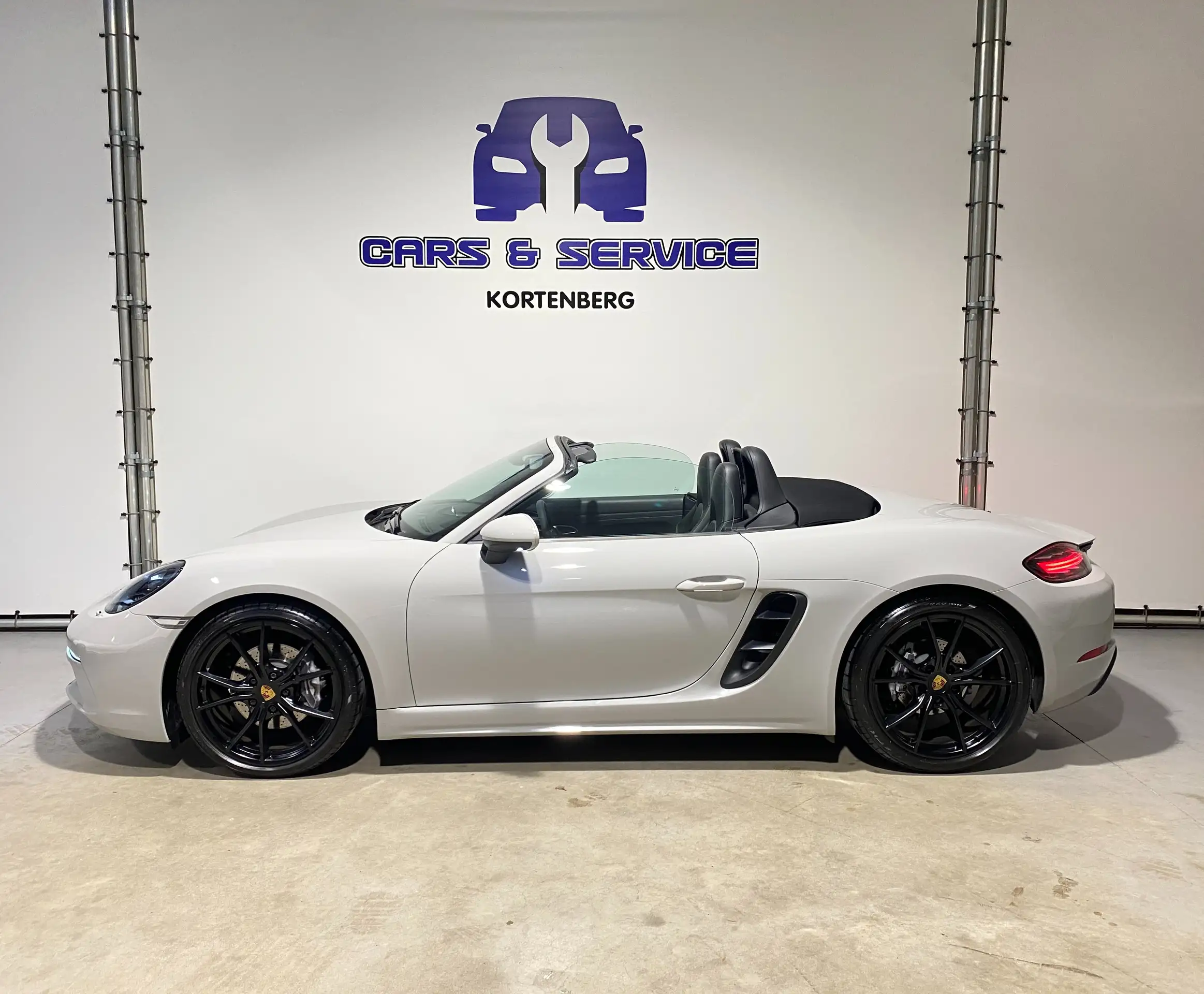 Porsche - Boxster