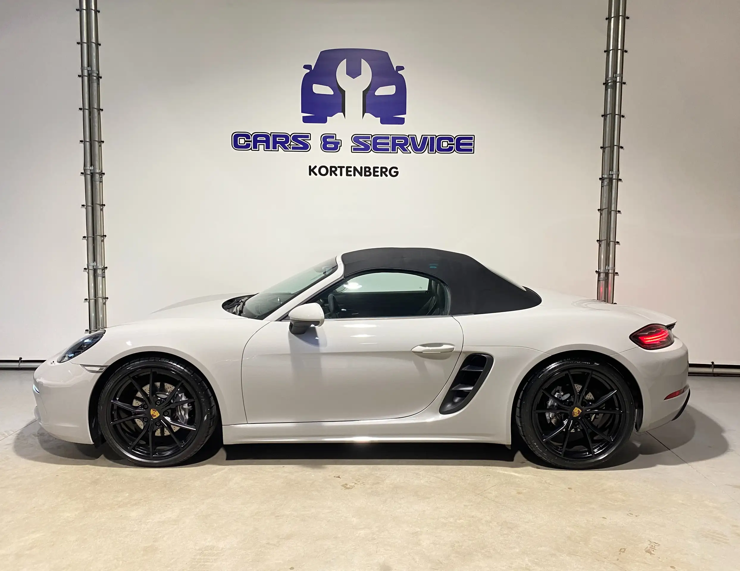 Porsche - Boxster