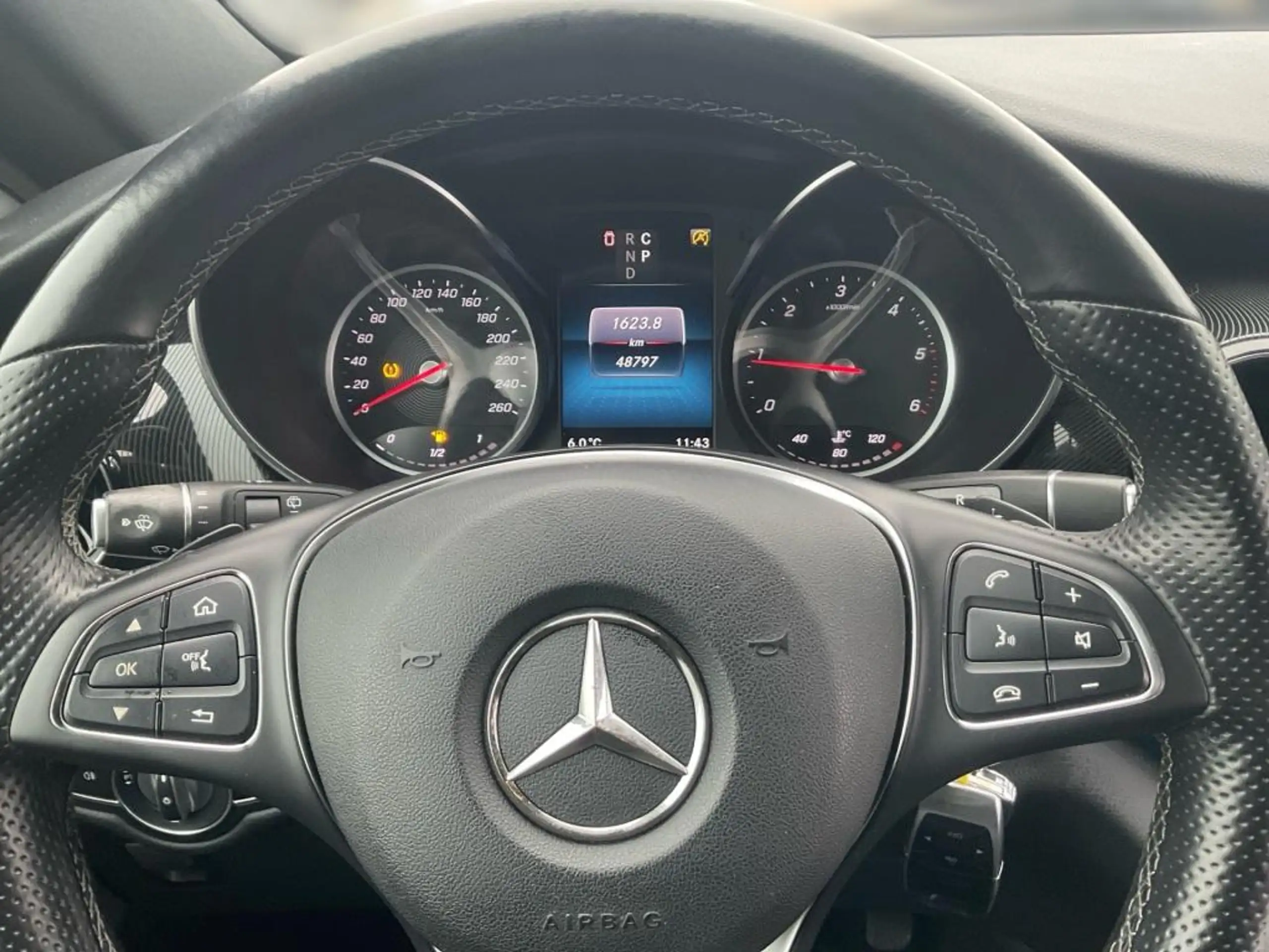 Mercedes-Benz - V 300