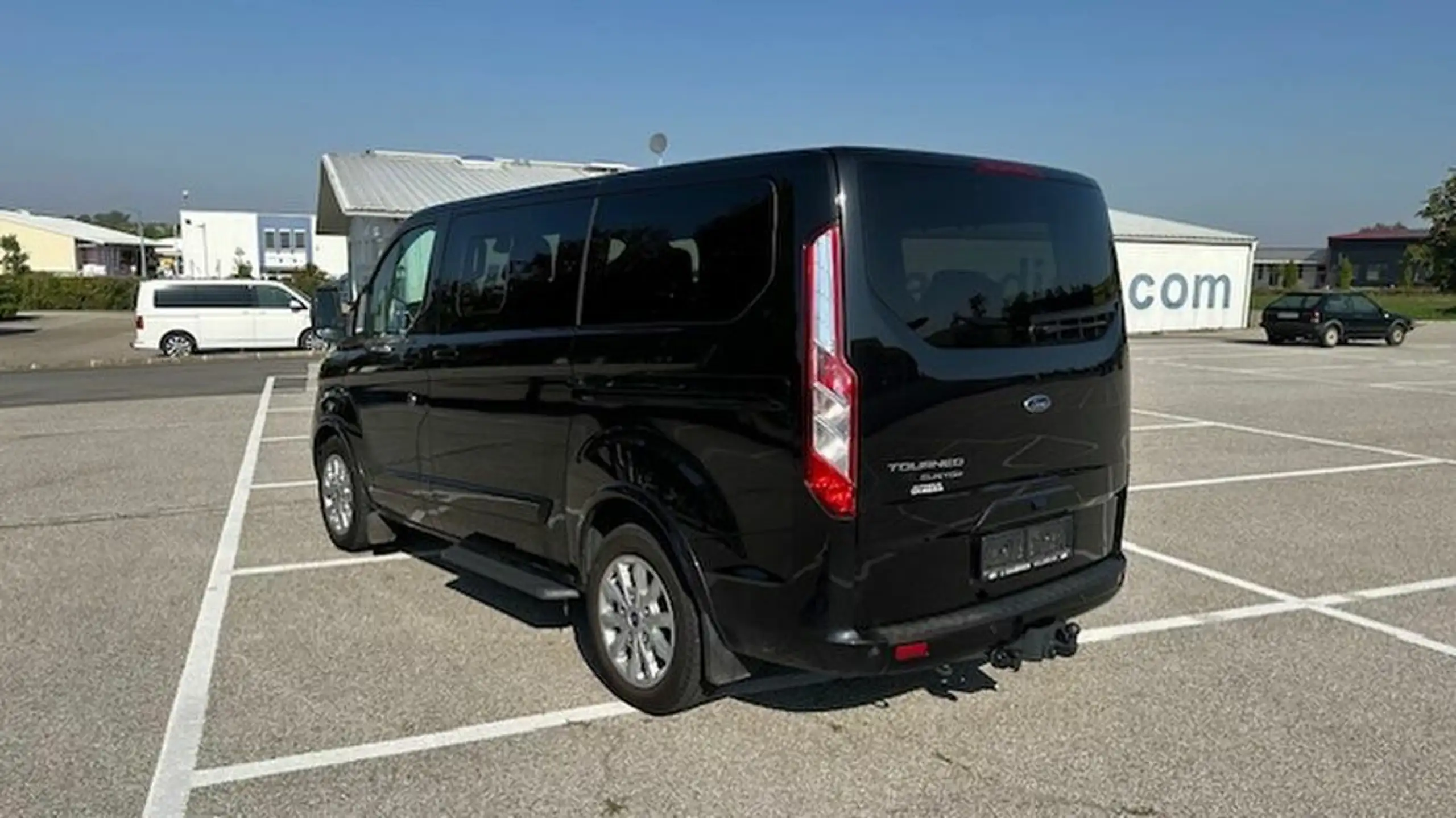 Ford - Tourneo Custom