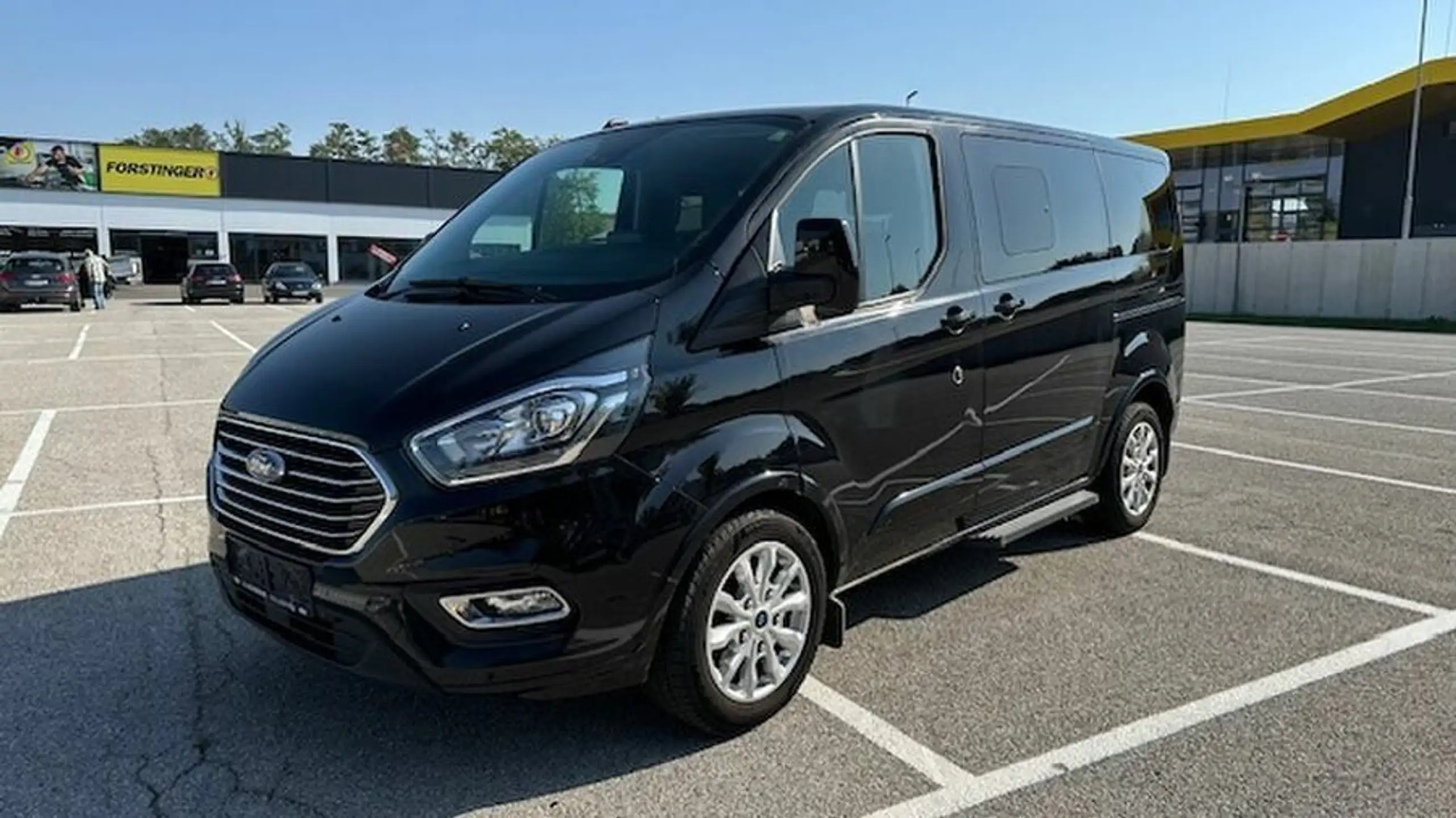 Ford - Tourneo Custom