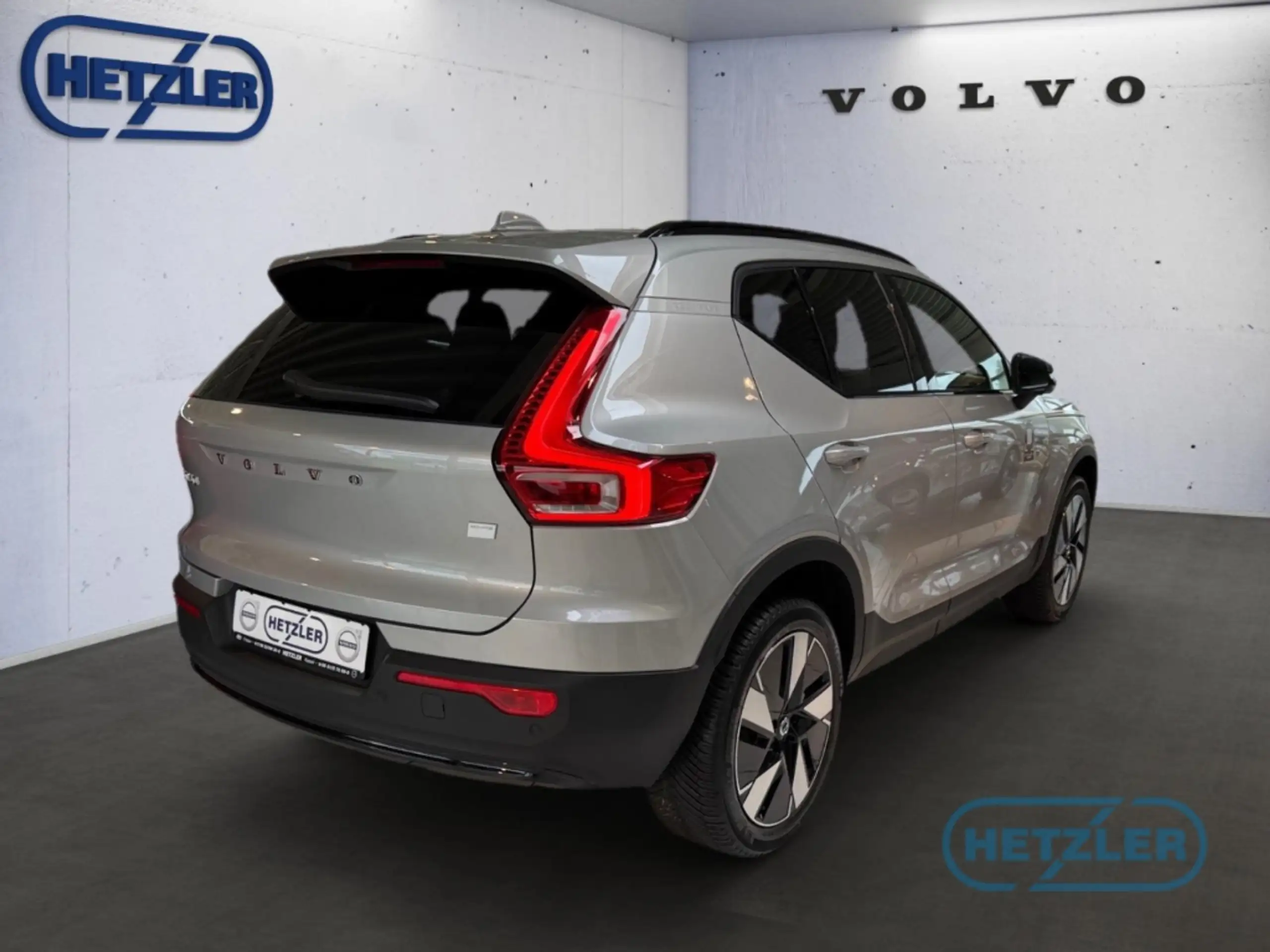 Volvo - XC40