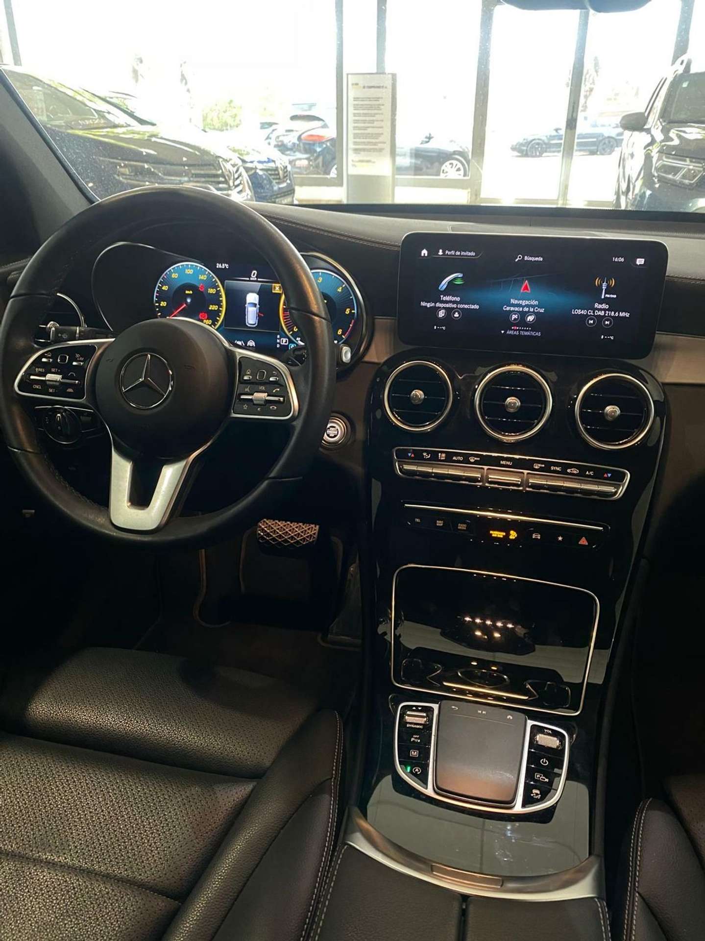 Mercedes-Benz - GLC 220