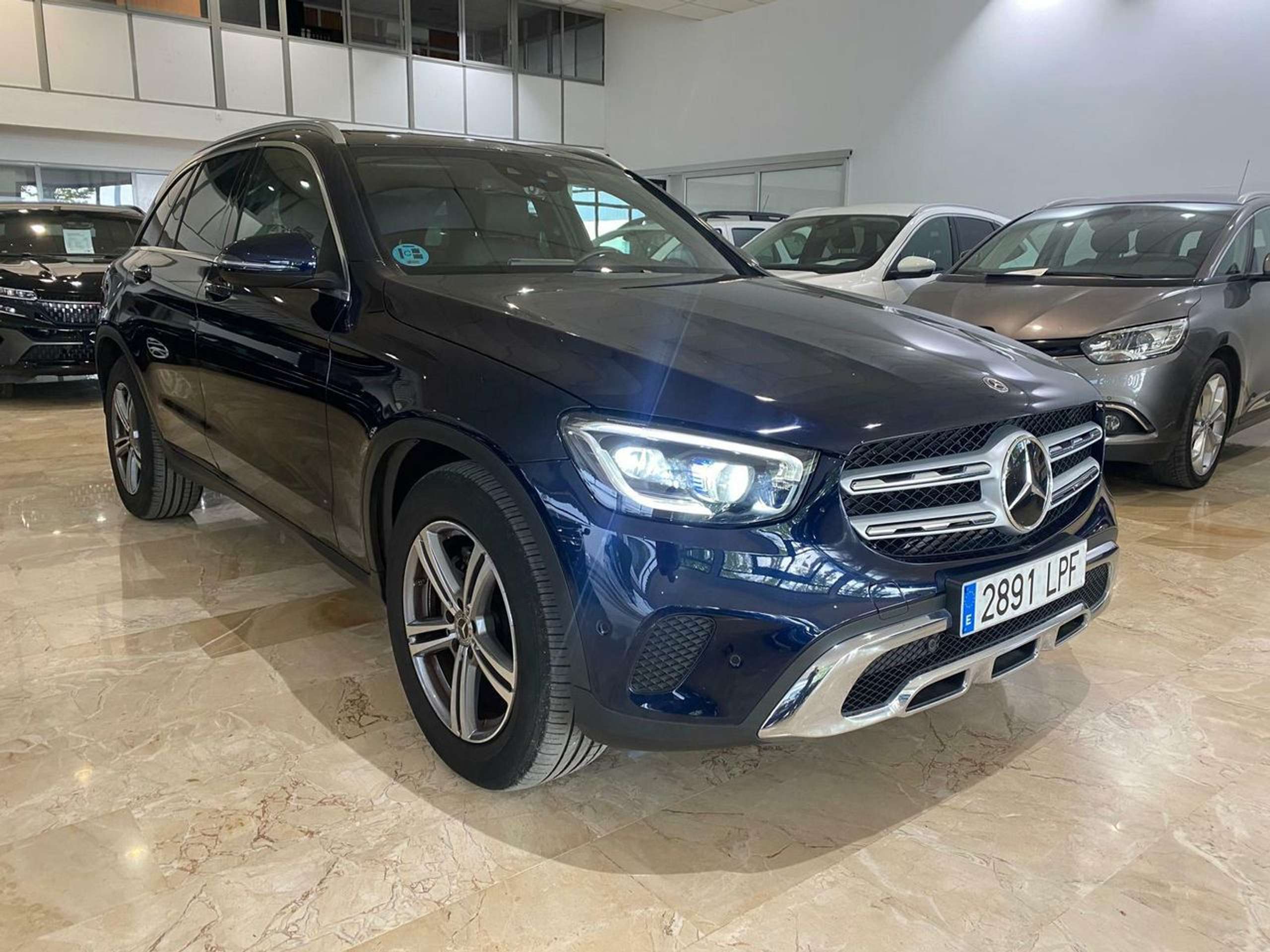 Mercedes-Benz - GLC 220