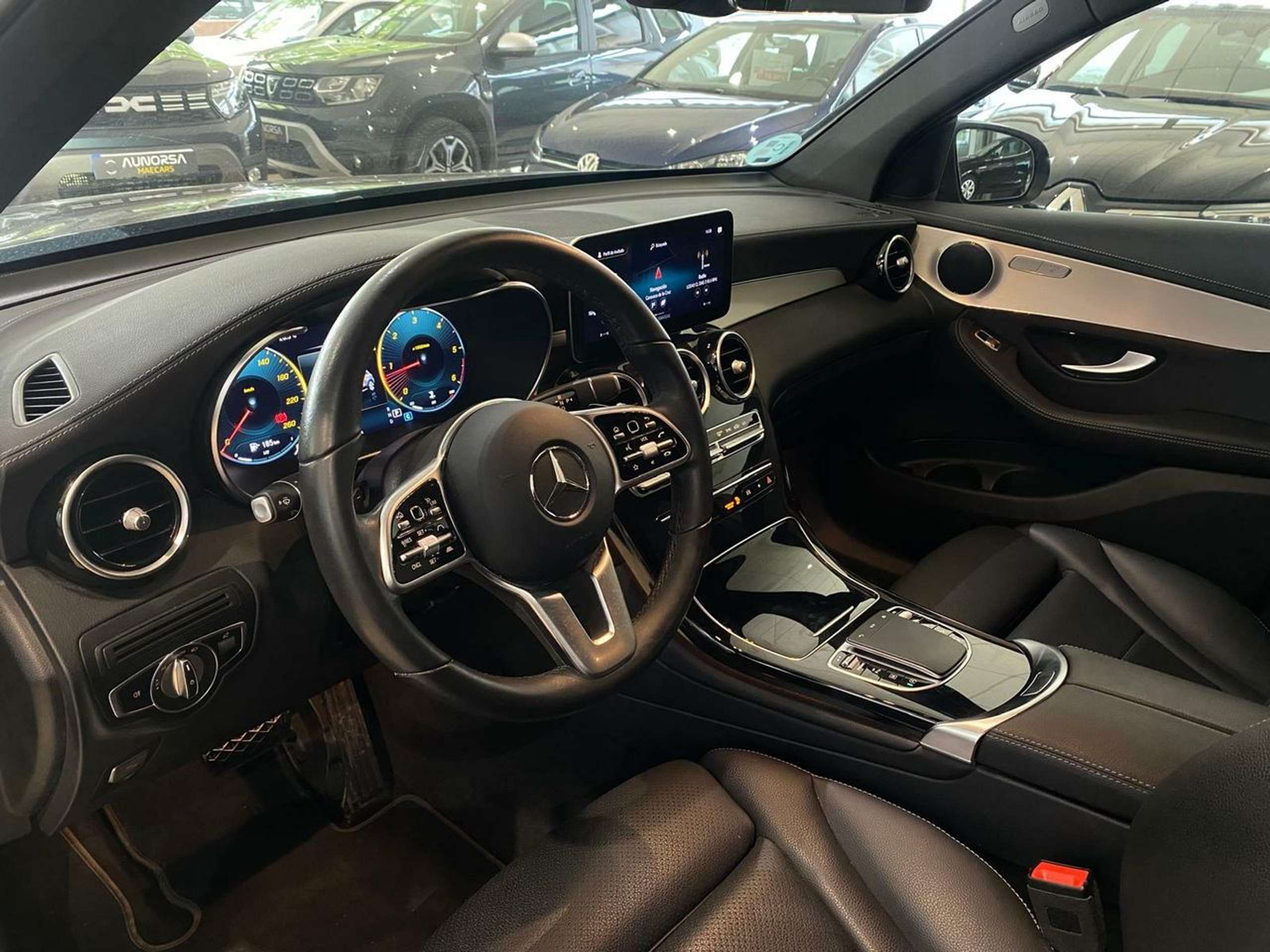 Mercedes-Benz - GLC 220