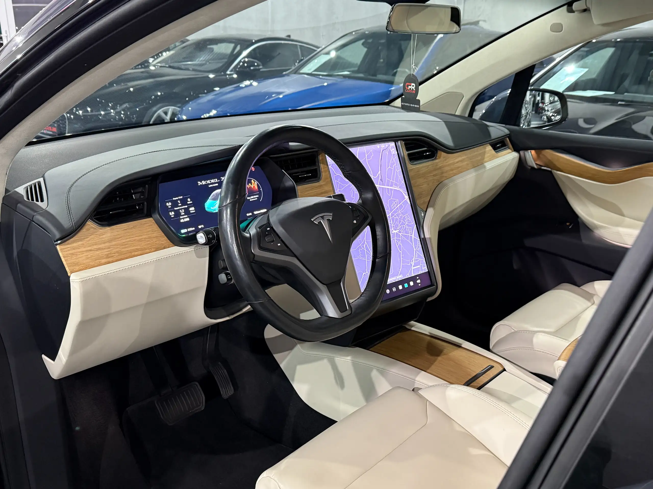 Tesla - Model X