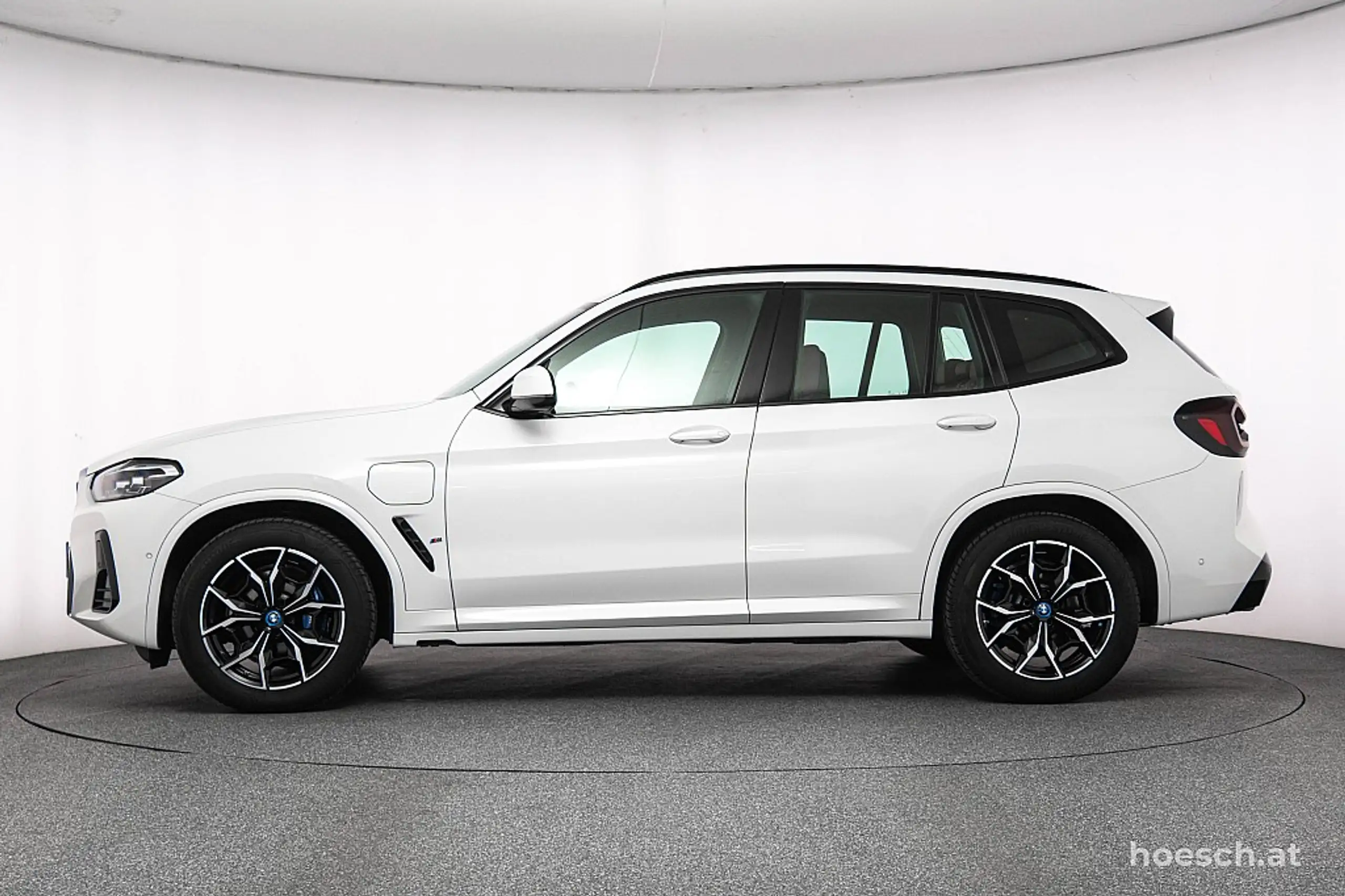 BMW - X3