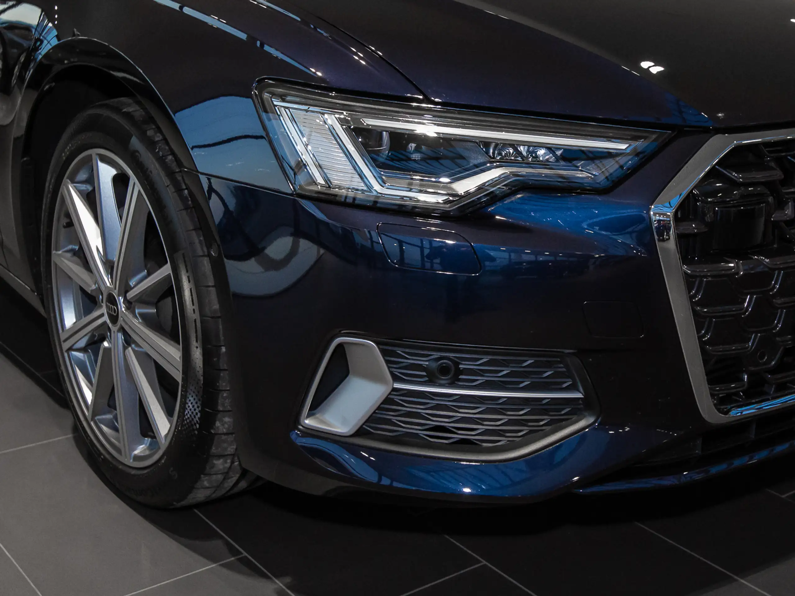 Audi - A6