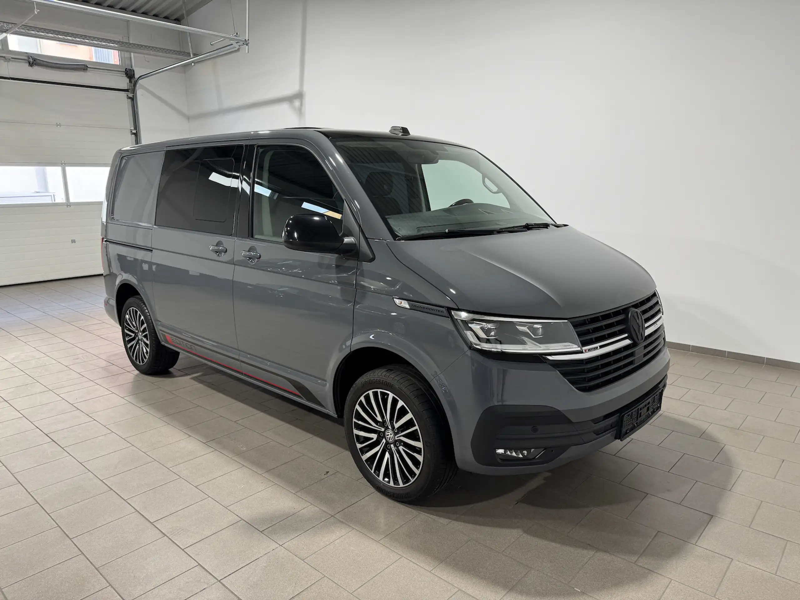 Volkswagen - T6.1 Transporter