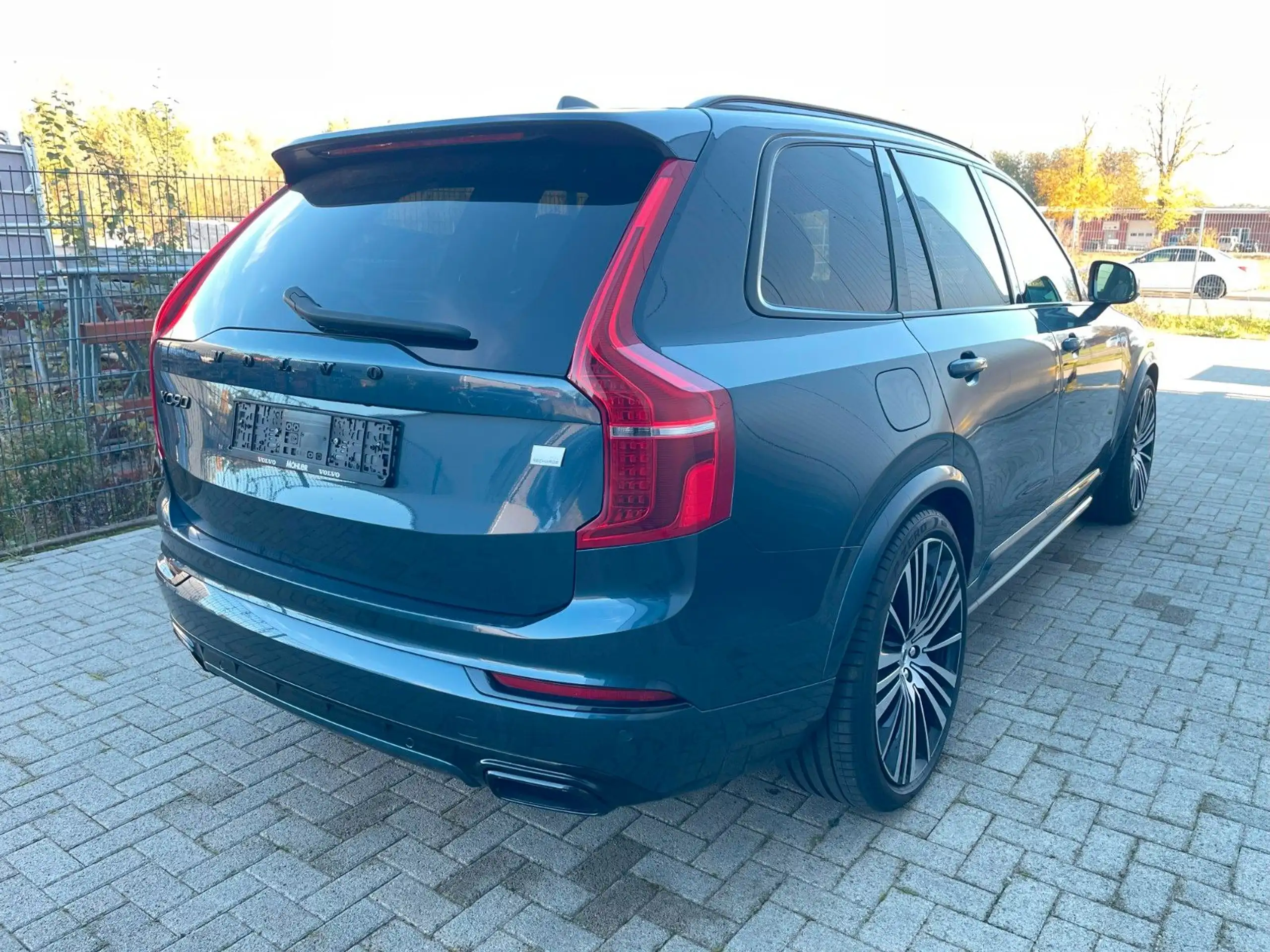 Volvo - XC90