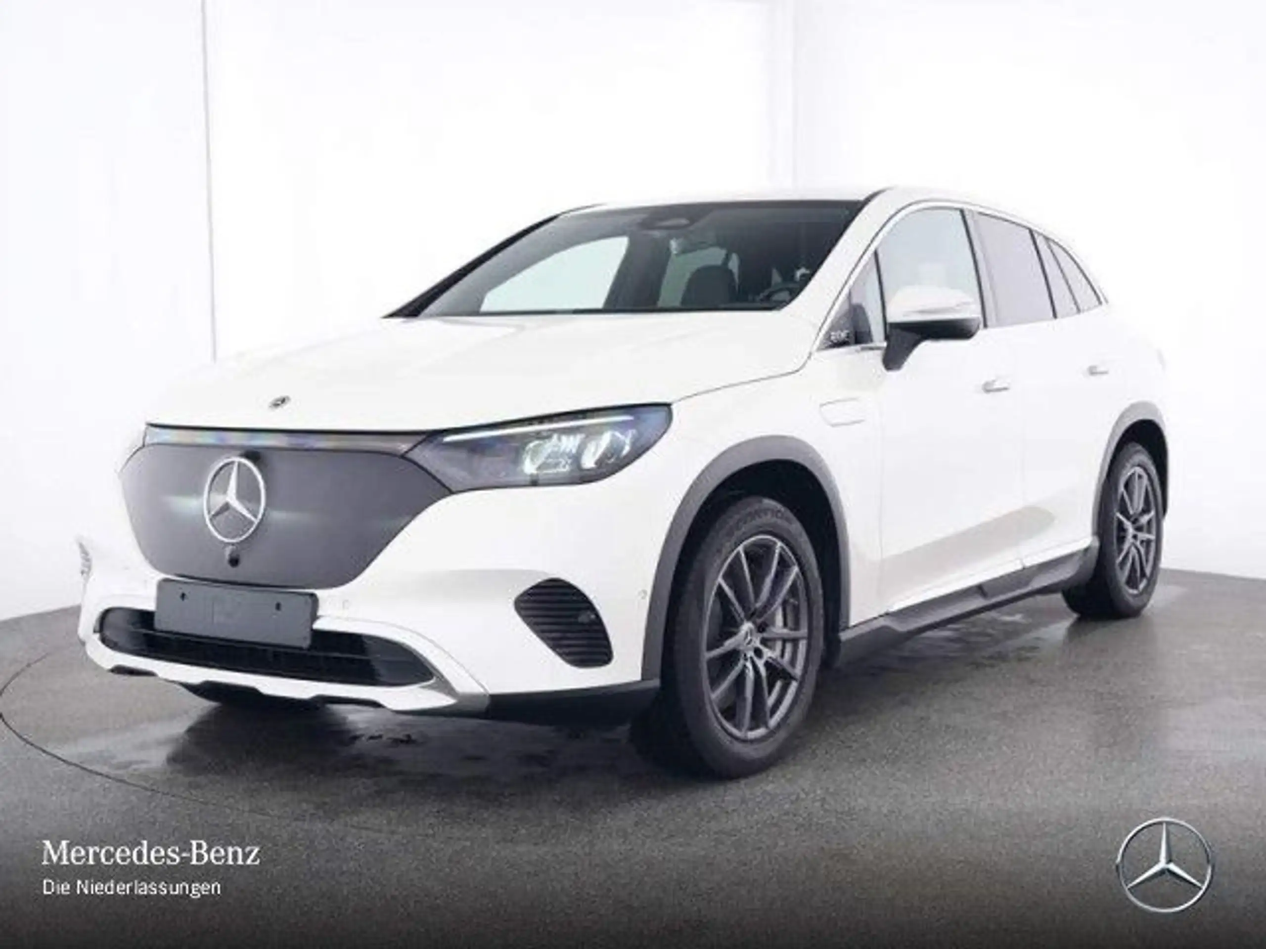 Mercedes-Benz - EQE SUV