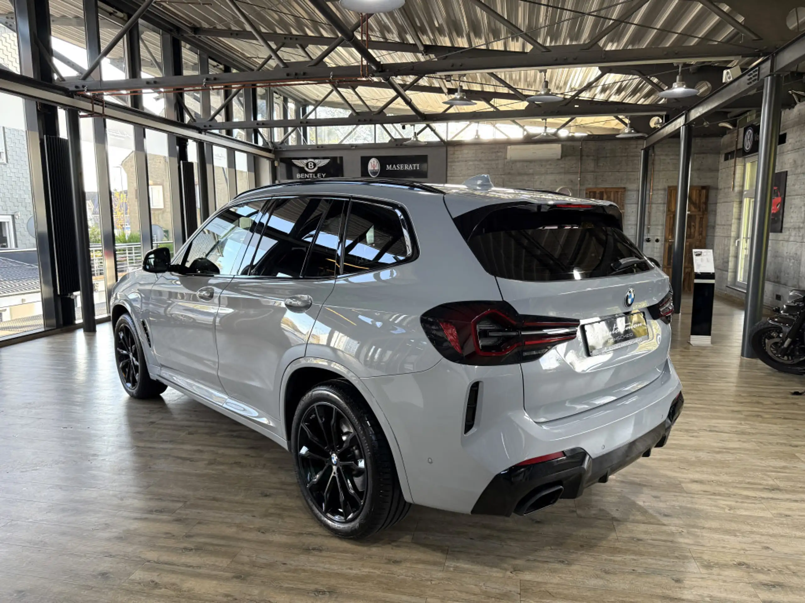 BMW - X3