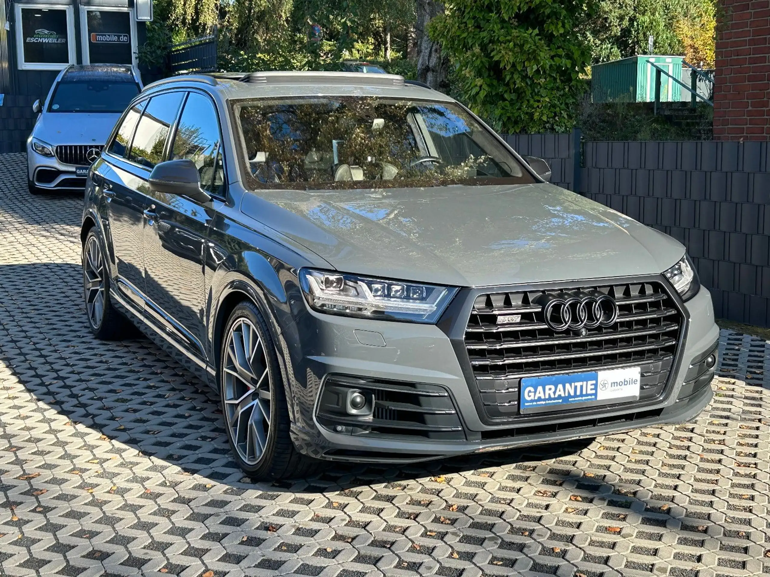 Audi - SQ7