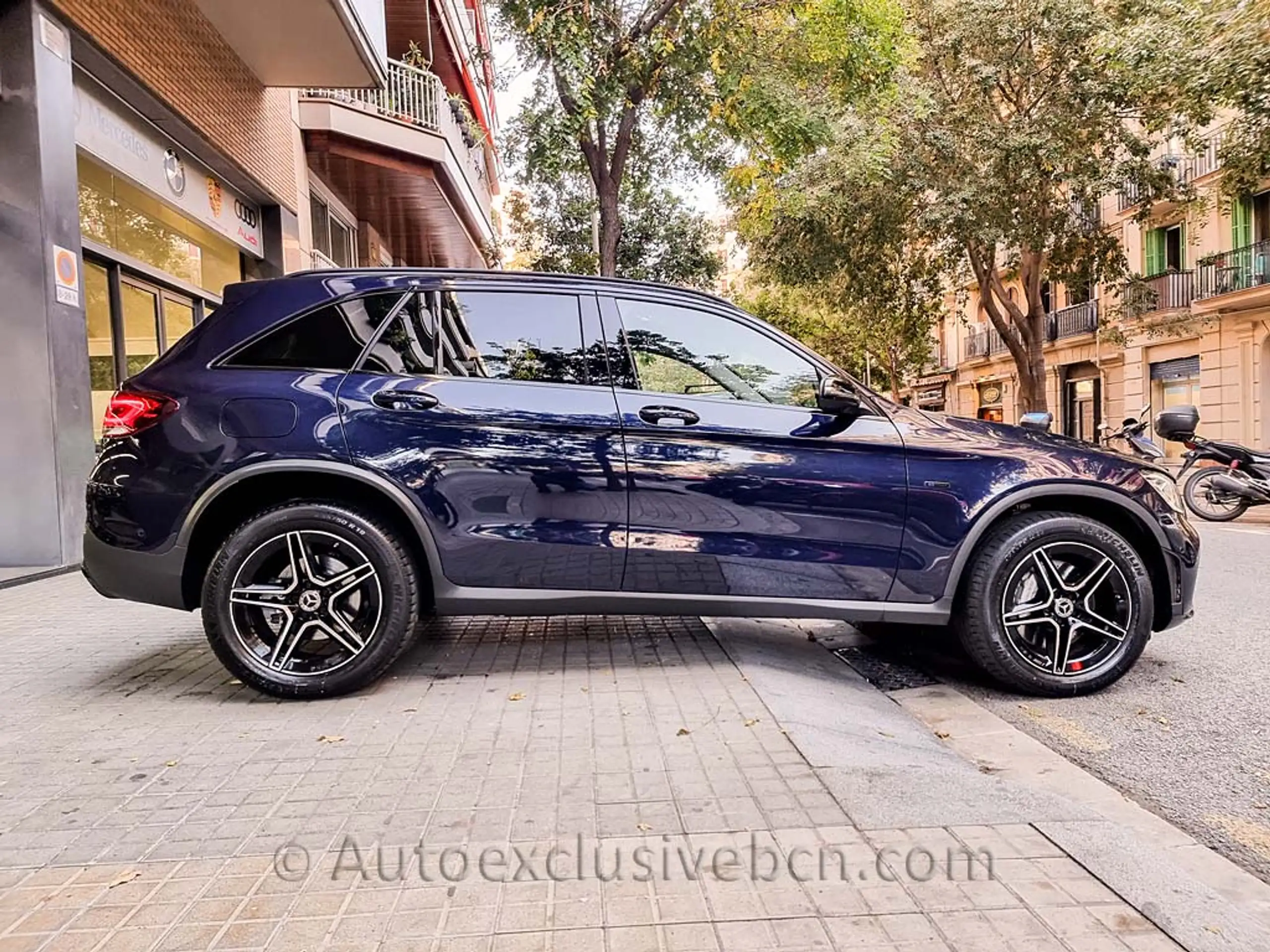 Mercedes-Benz - GLC 300