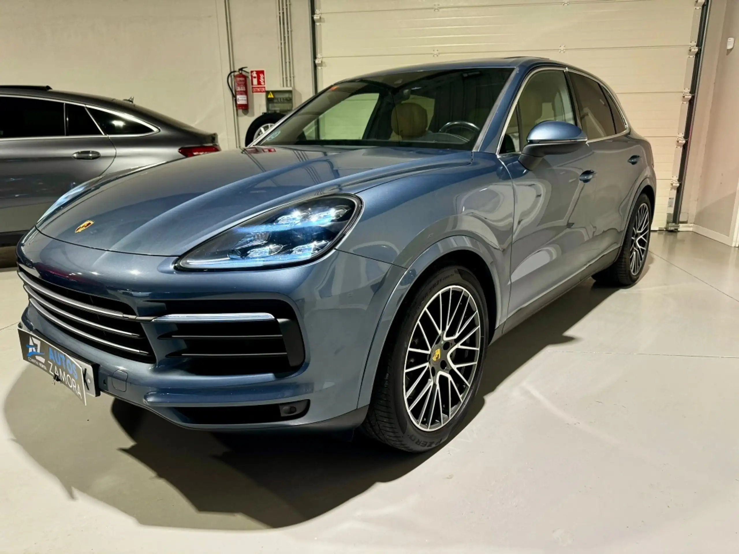 Porsche - Cayenne