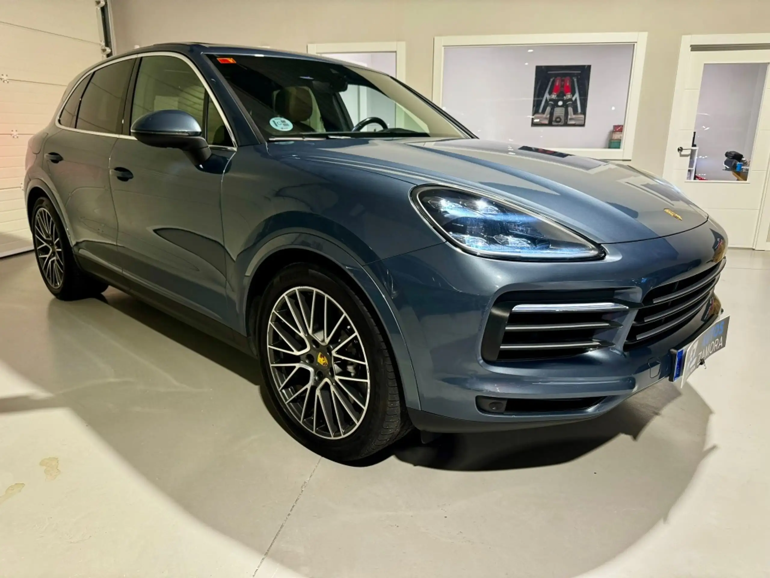 Porsche - Cayenne