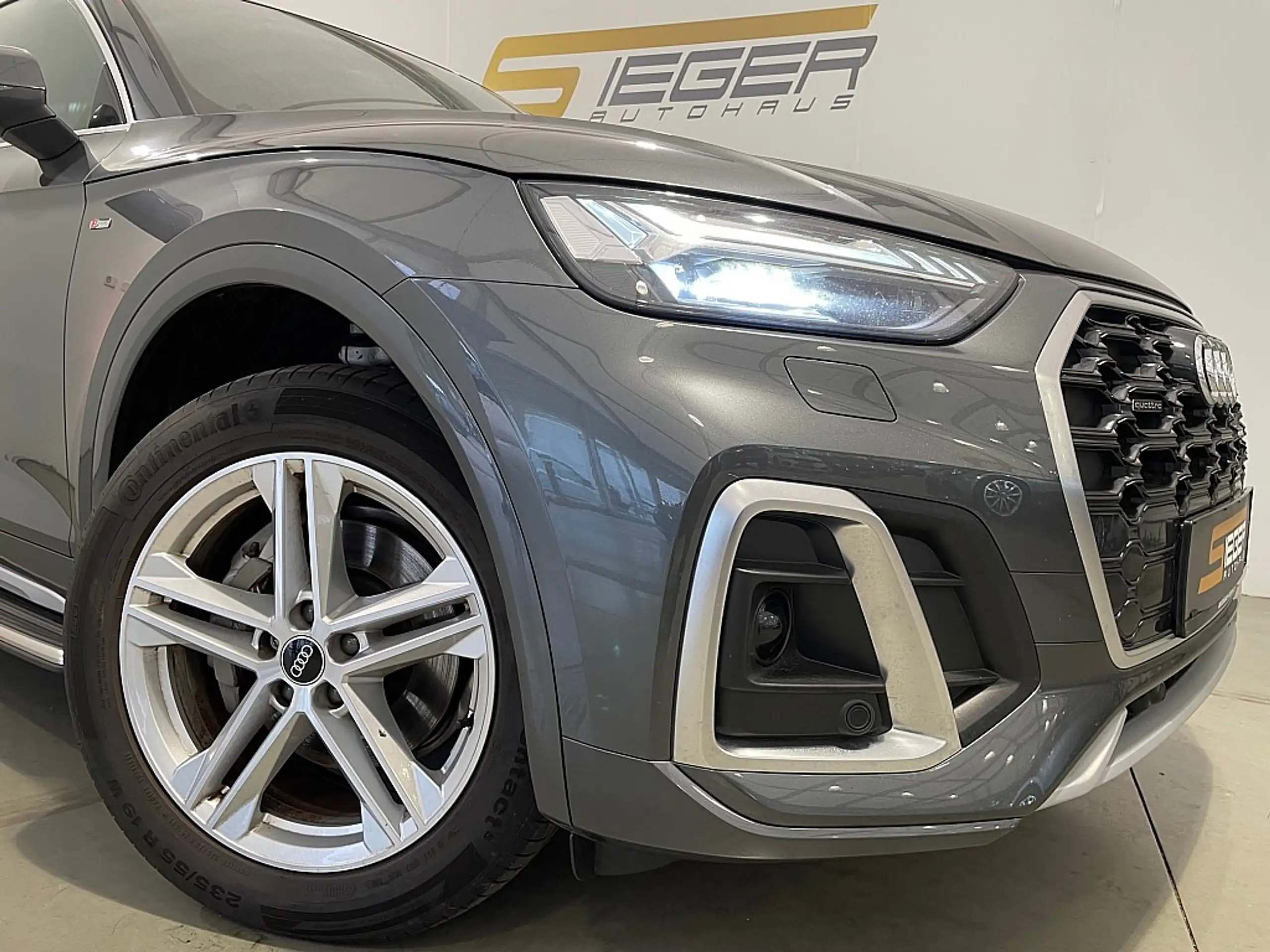 Audi - Q5