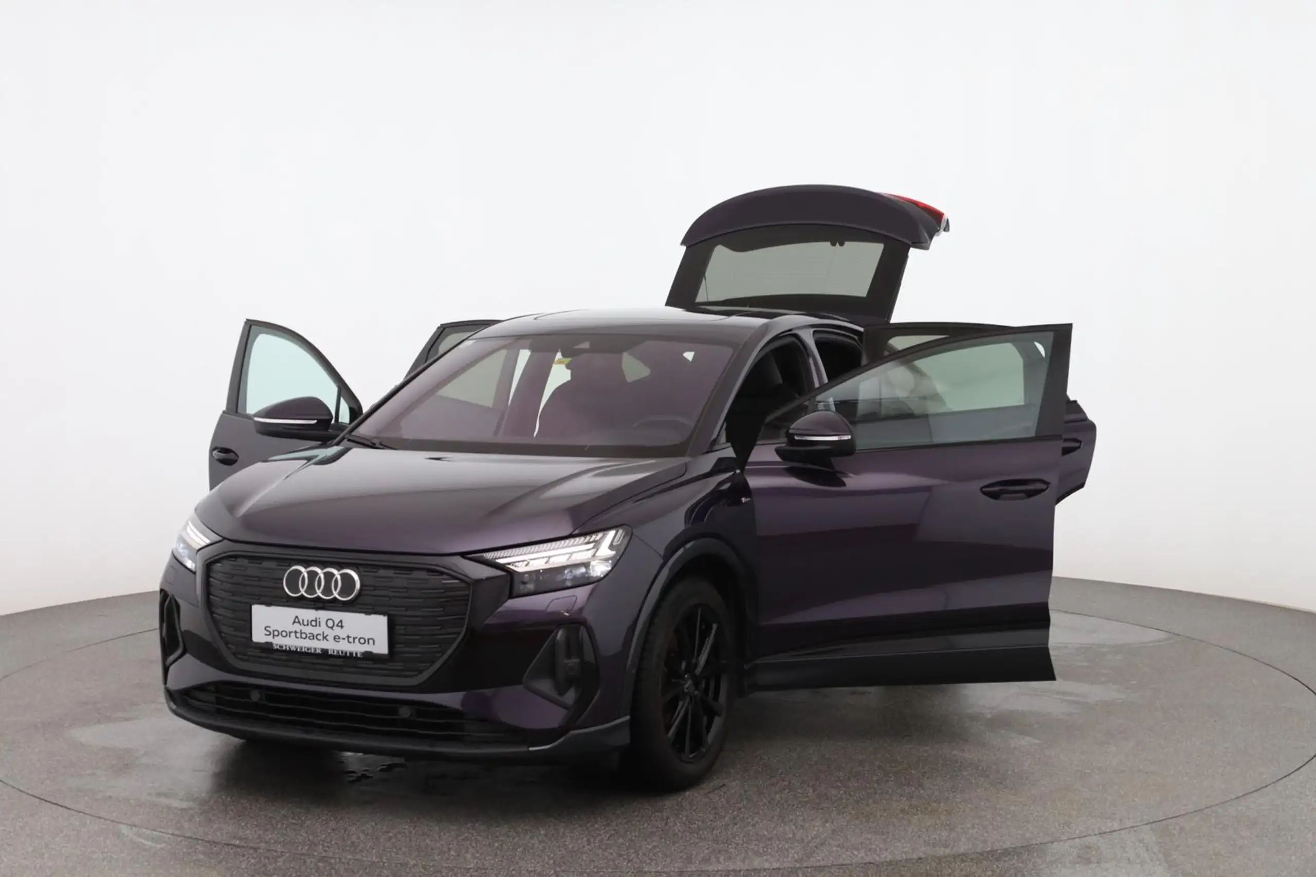 Audi - Q4 e-tron