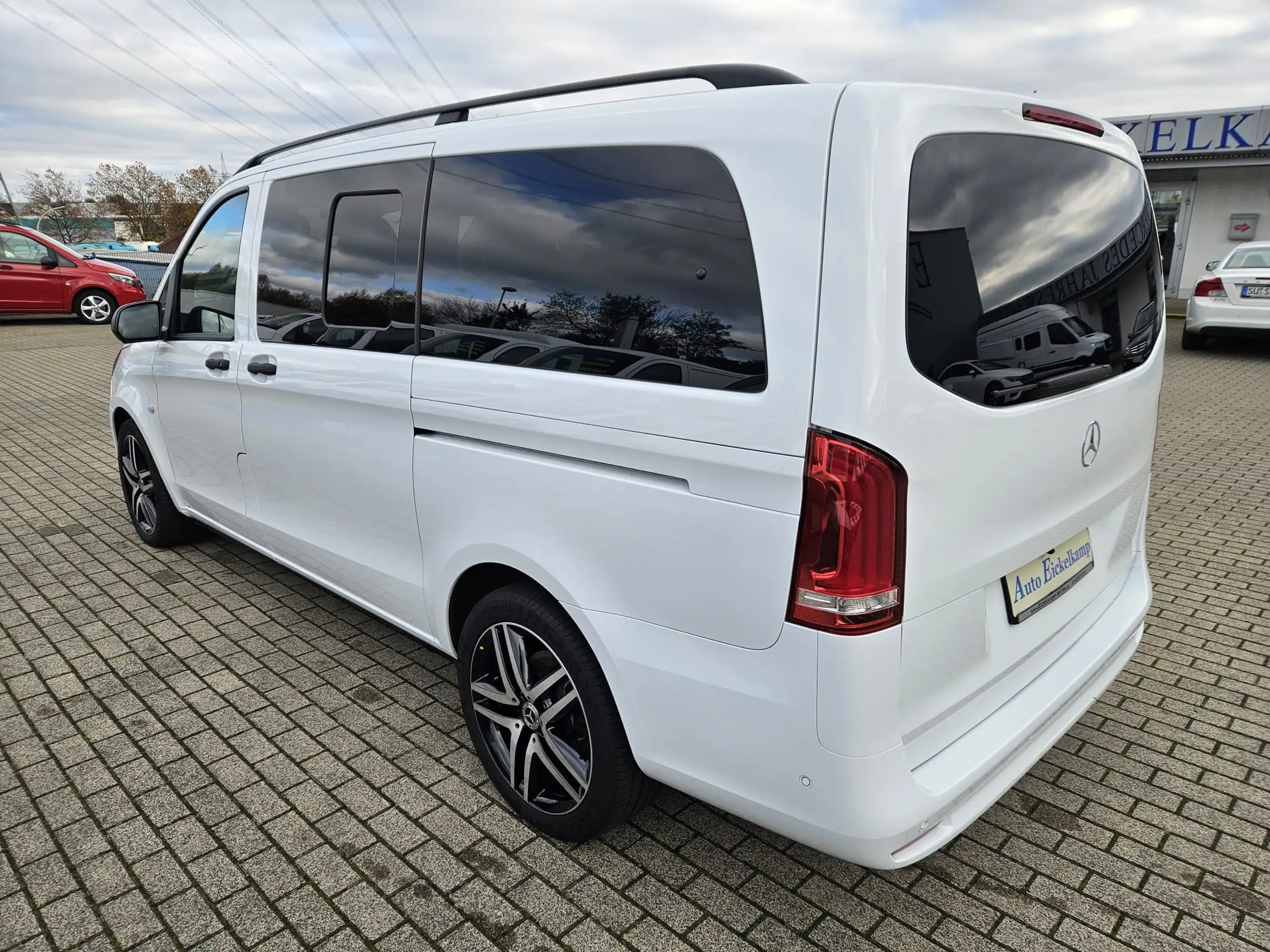 Mercedes-Benz - Vito