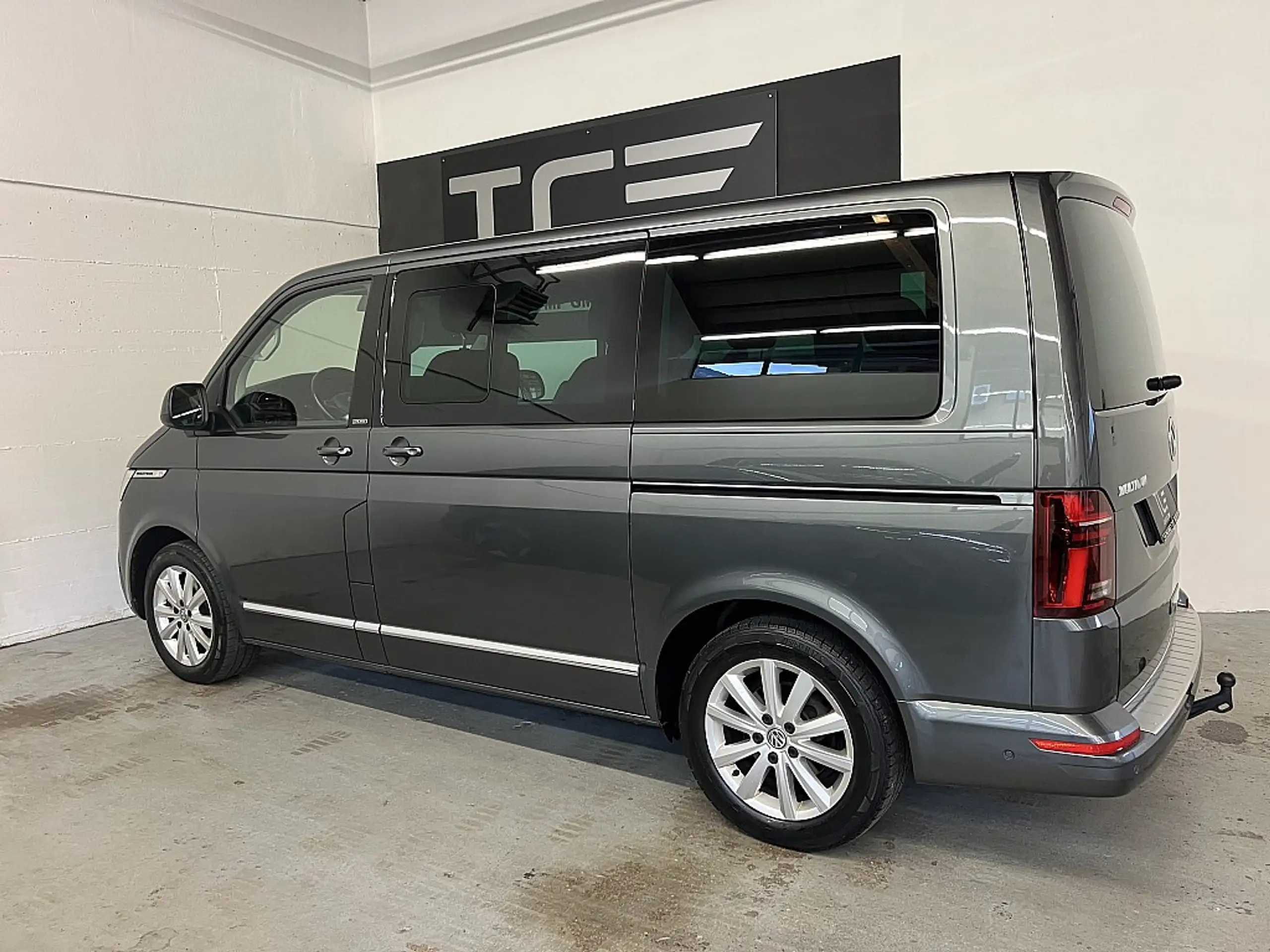 Volkswagen - T6.1 Multivan