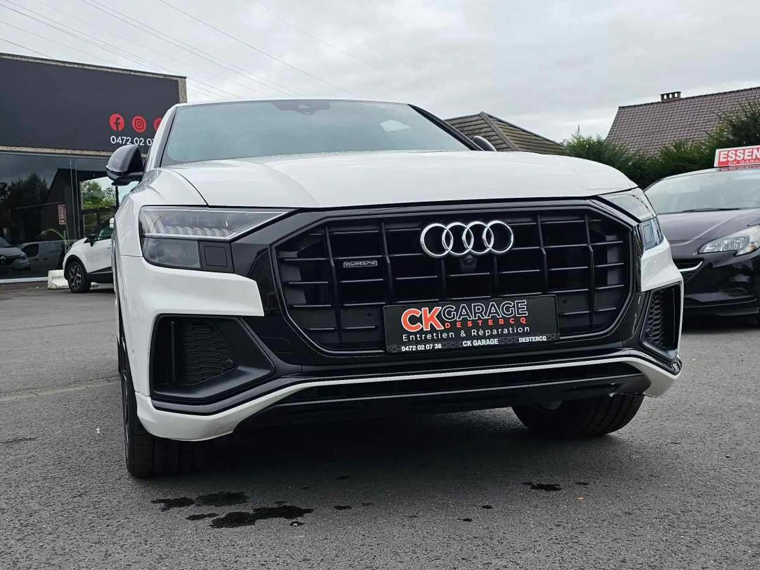 Audi - Q8