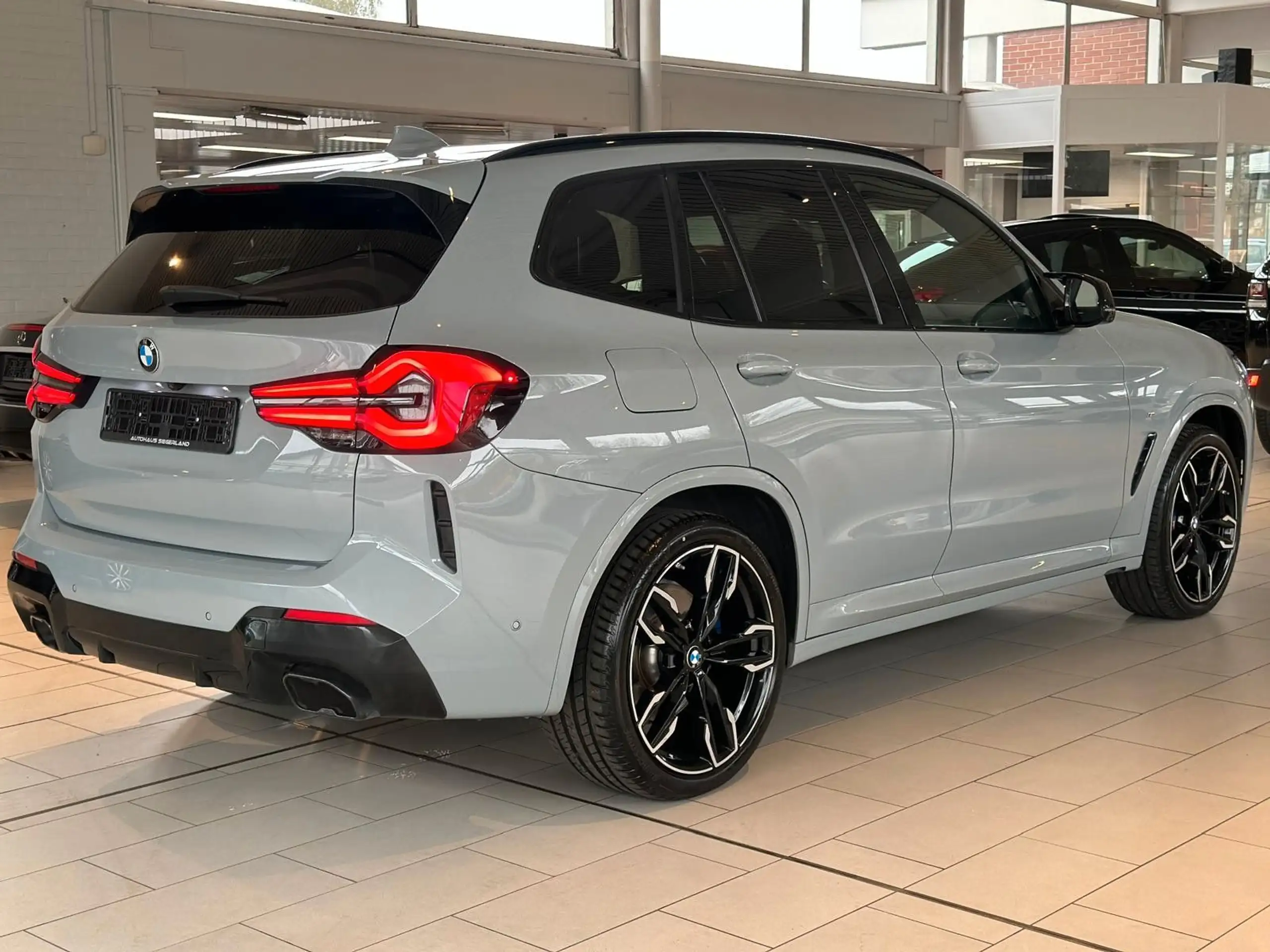 BMW - X3