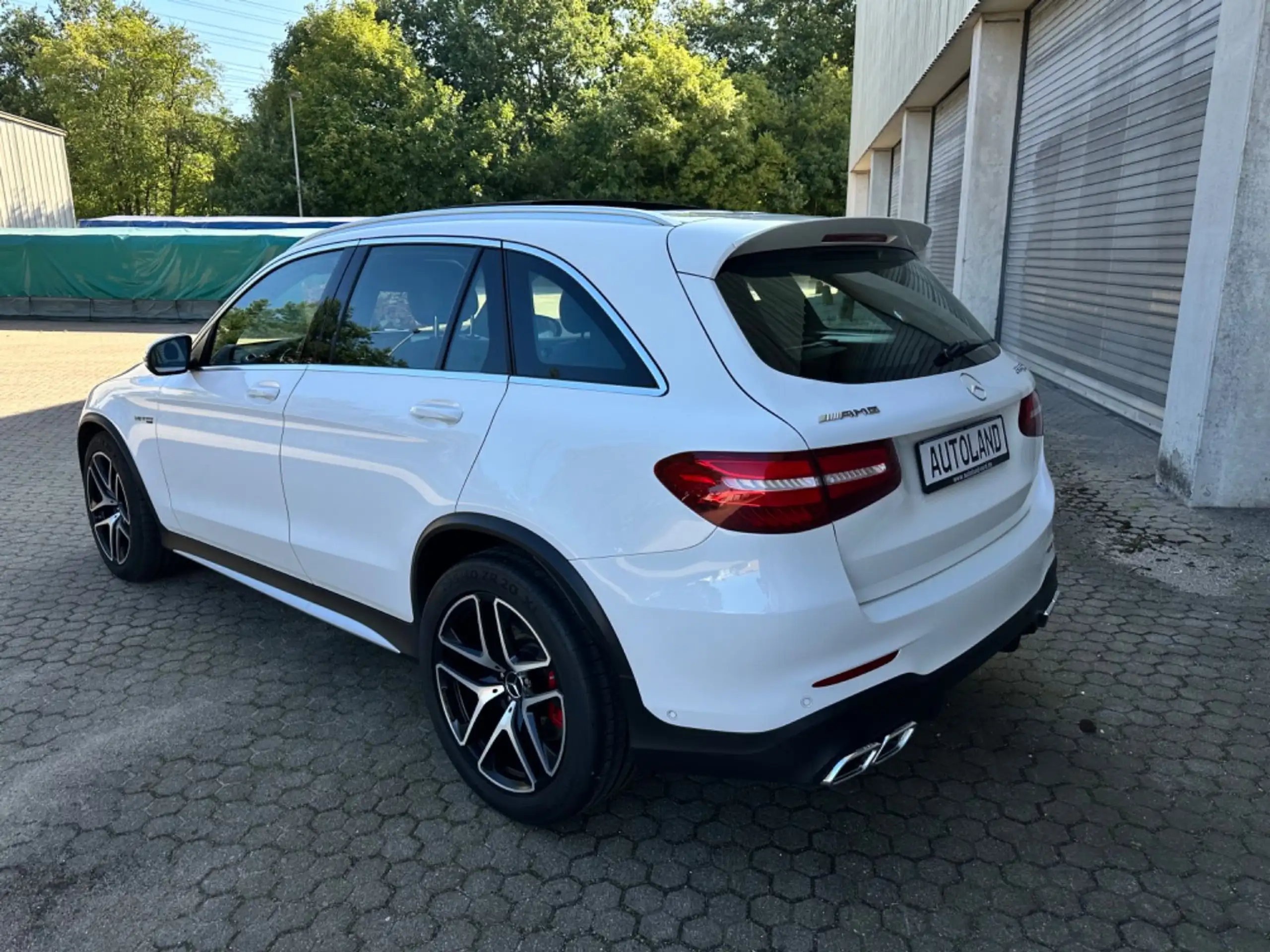 Mercedes-Benz - GLC 63 AMG