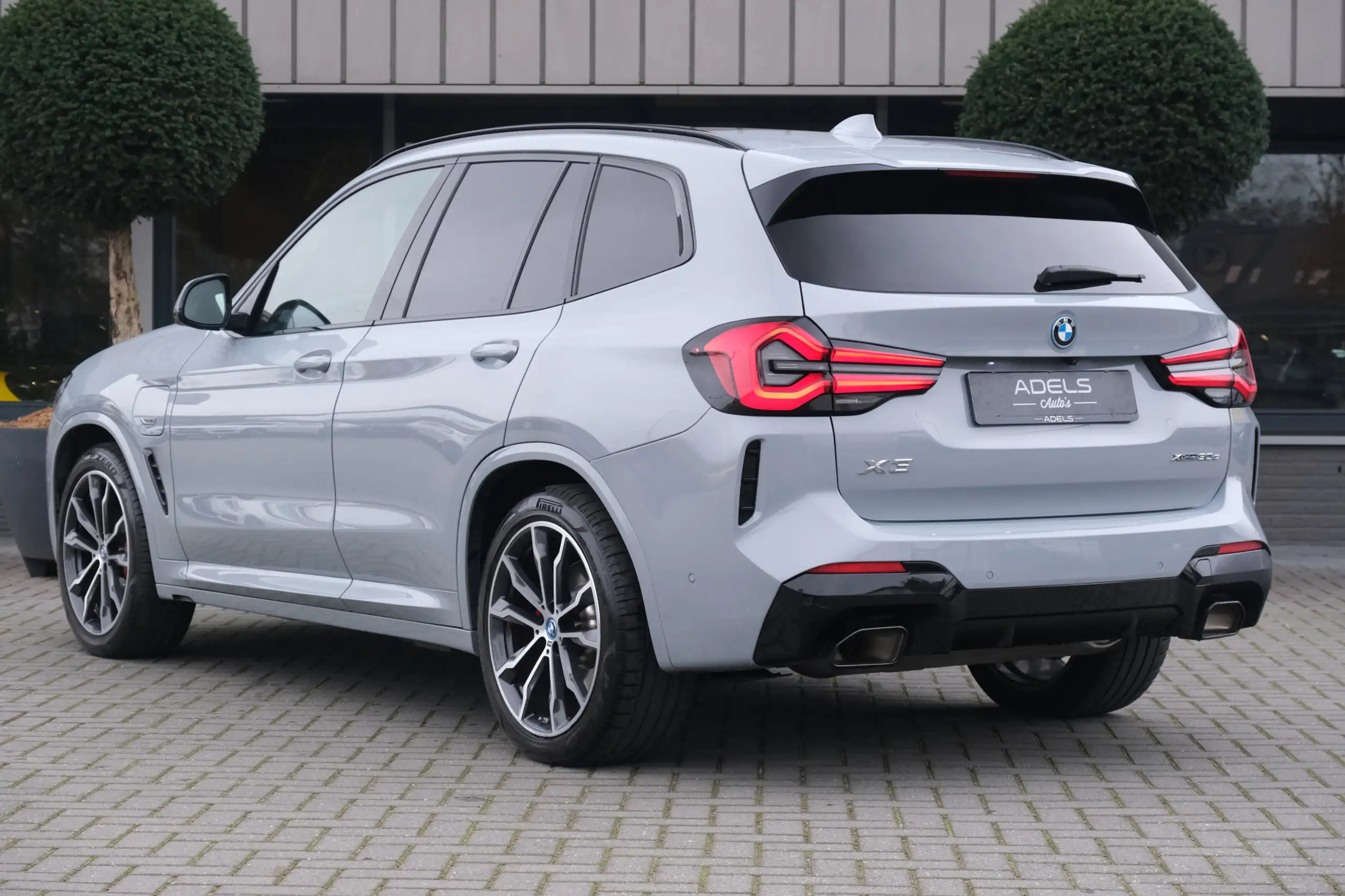 BMW - X3