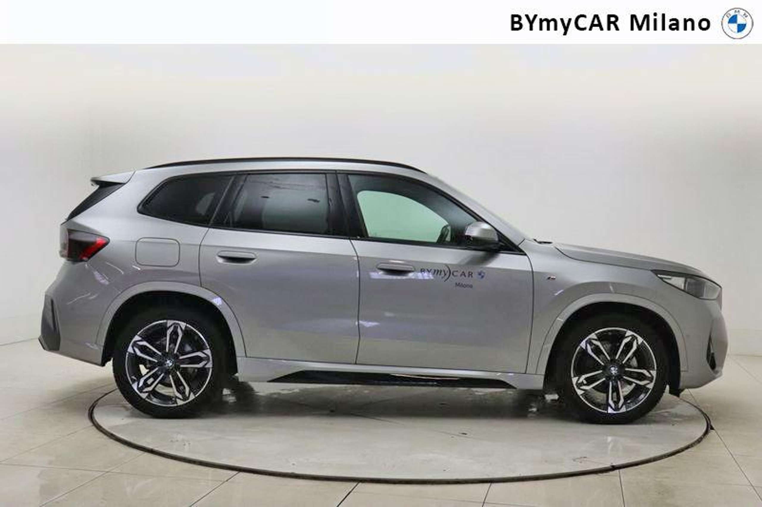 BMW - X1