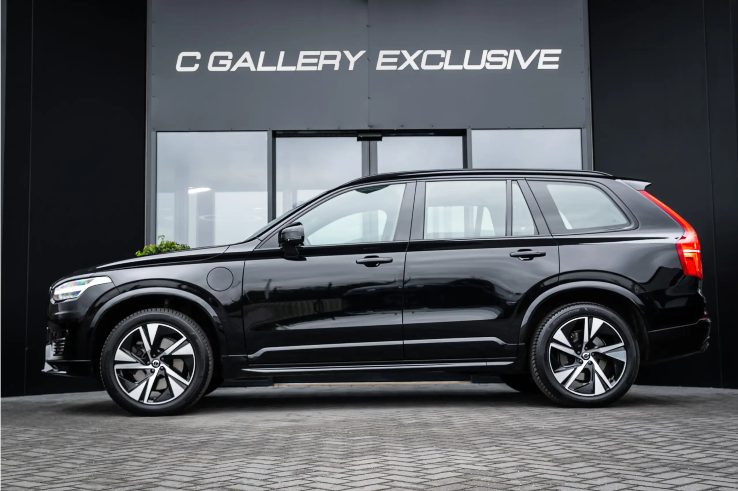 Volvo - XC90