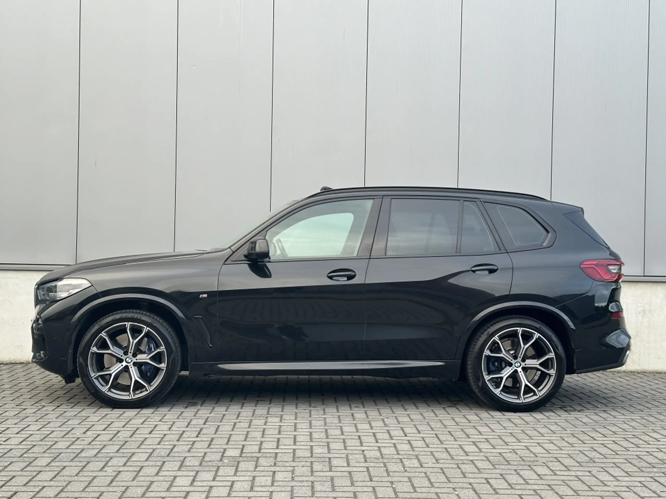 BMW - X5