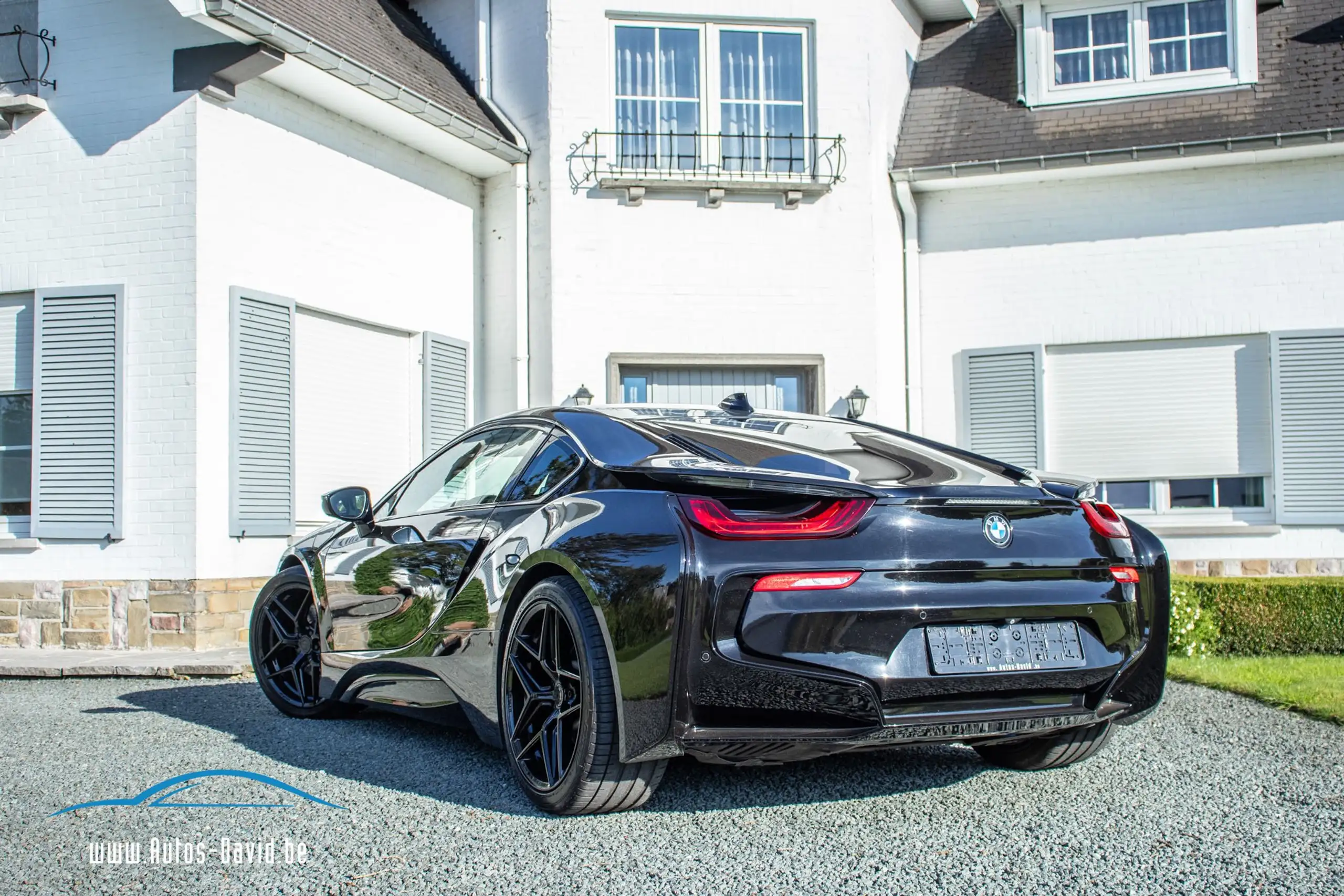 BMW - i8