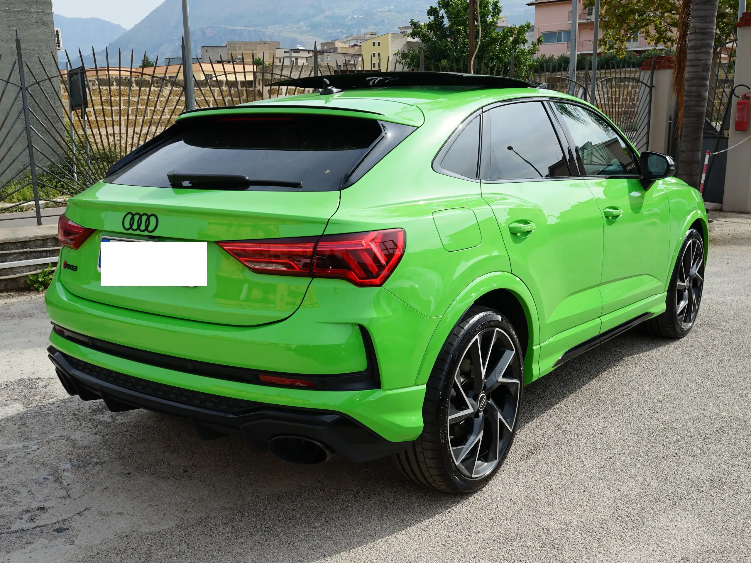 Audi - RS Q3