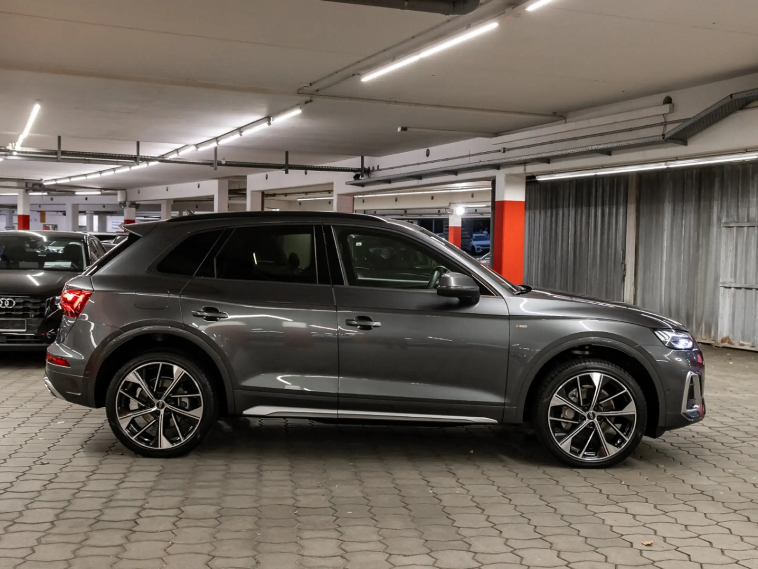 Audi - Q5