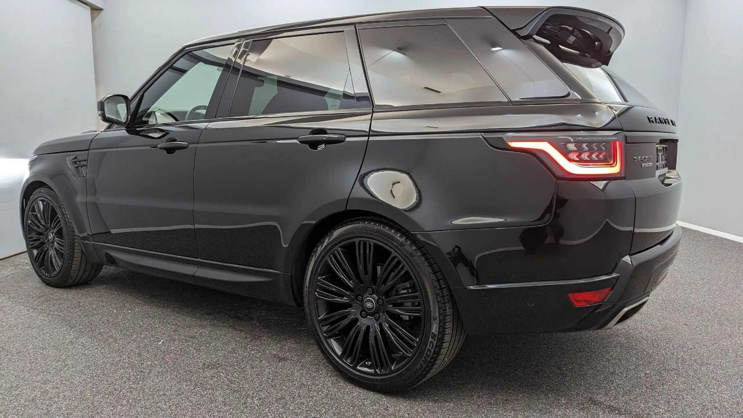 Land Rover - Range Rover Sport