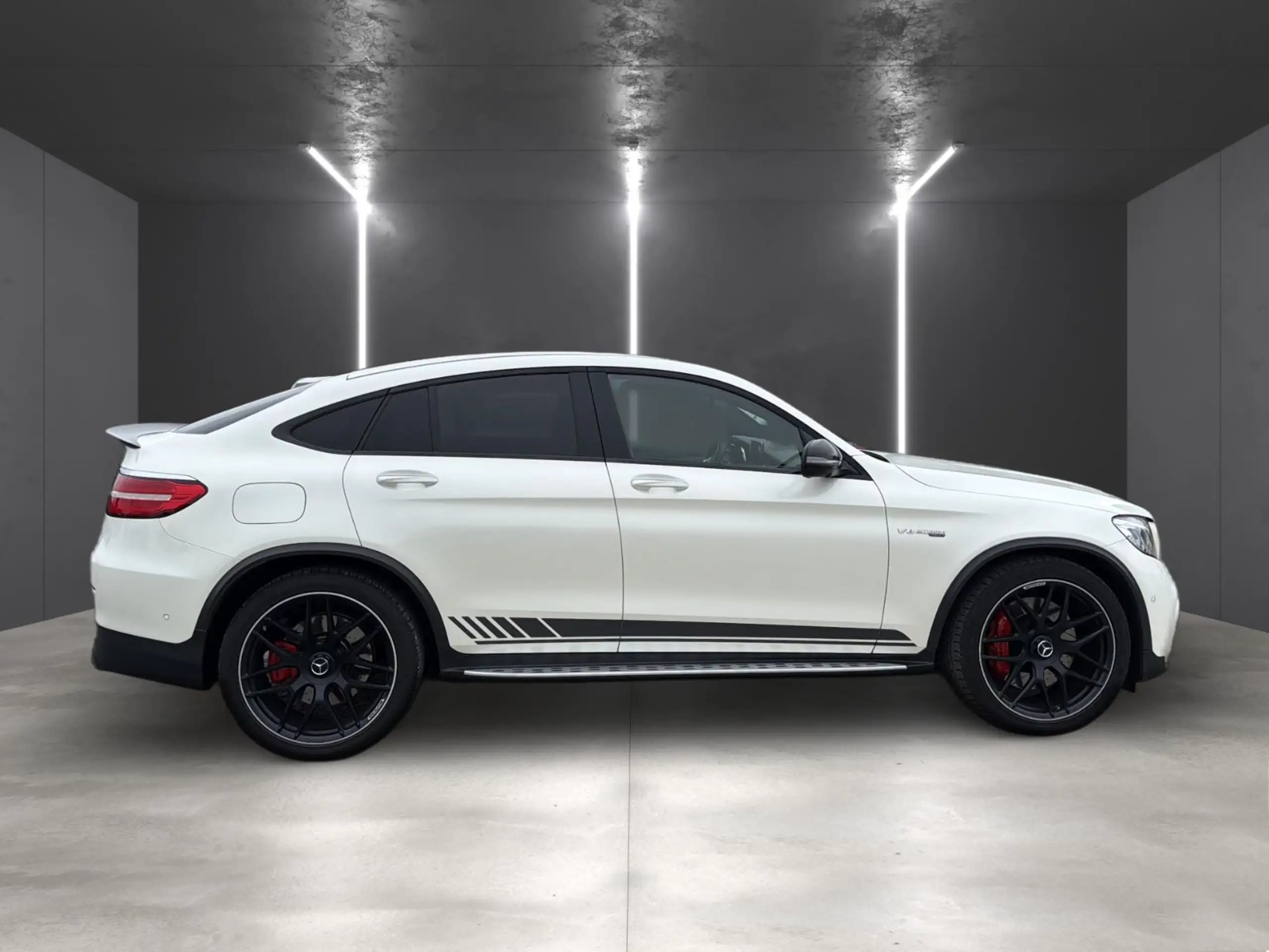 Mercedes-Benz - GLC 63 AMG