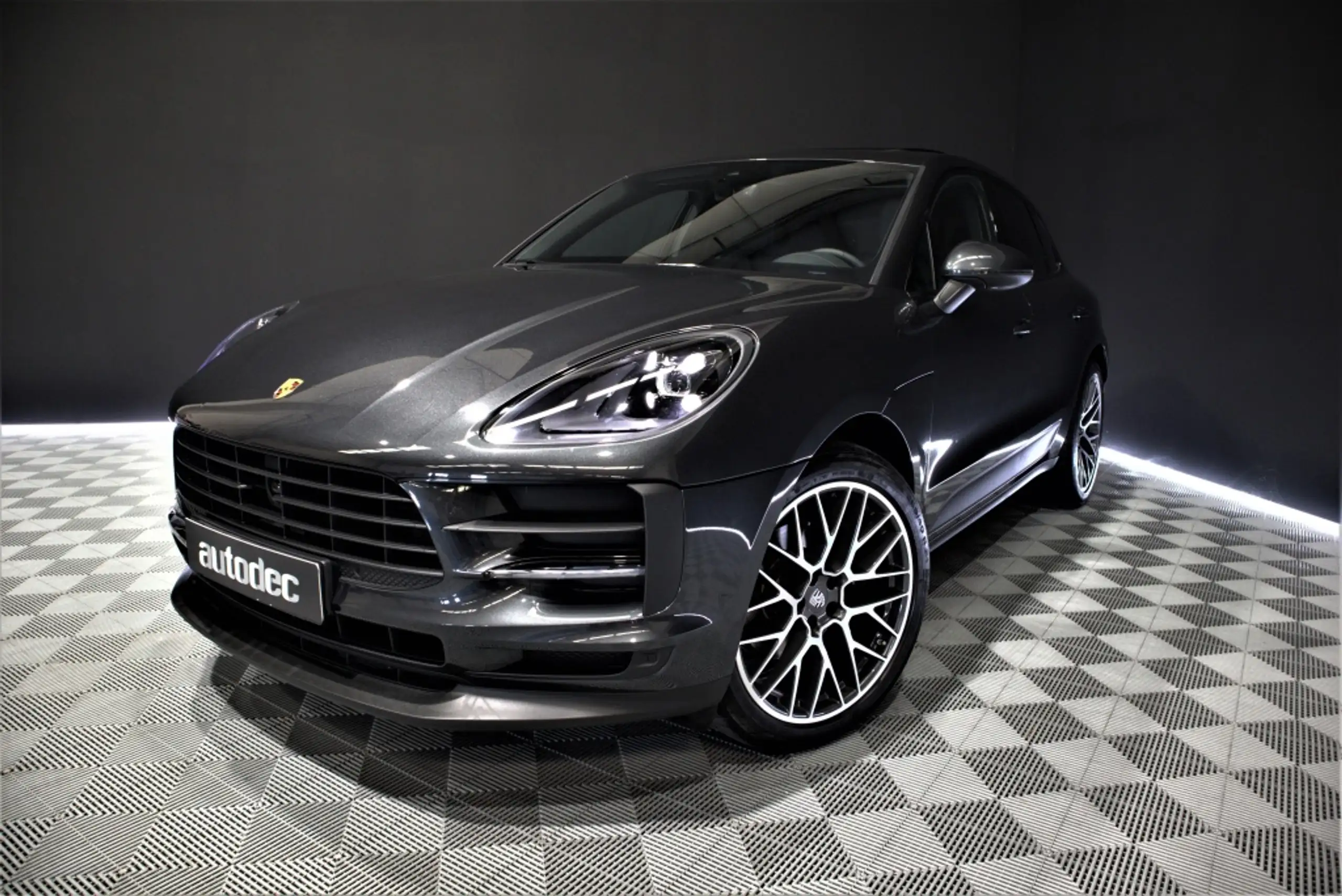 Porsche - Macan