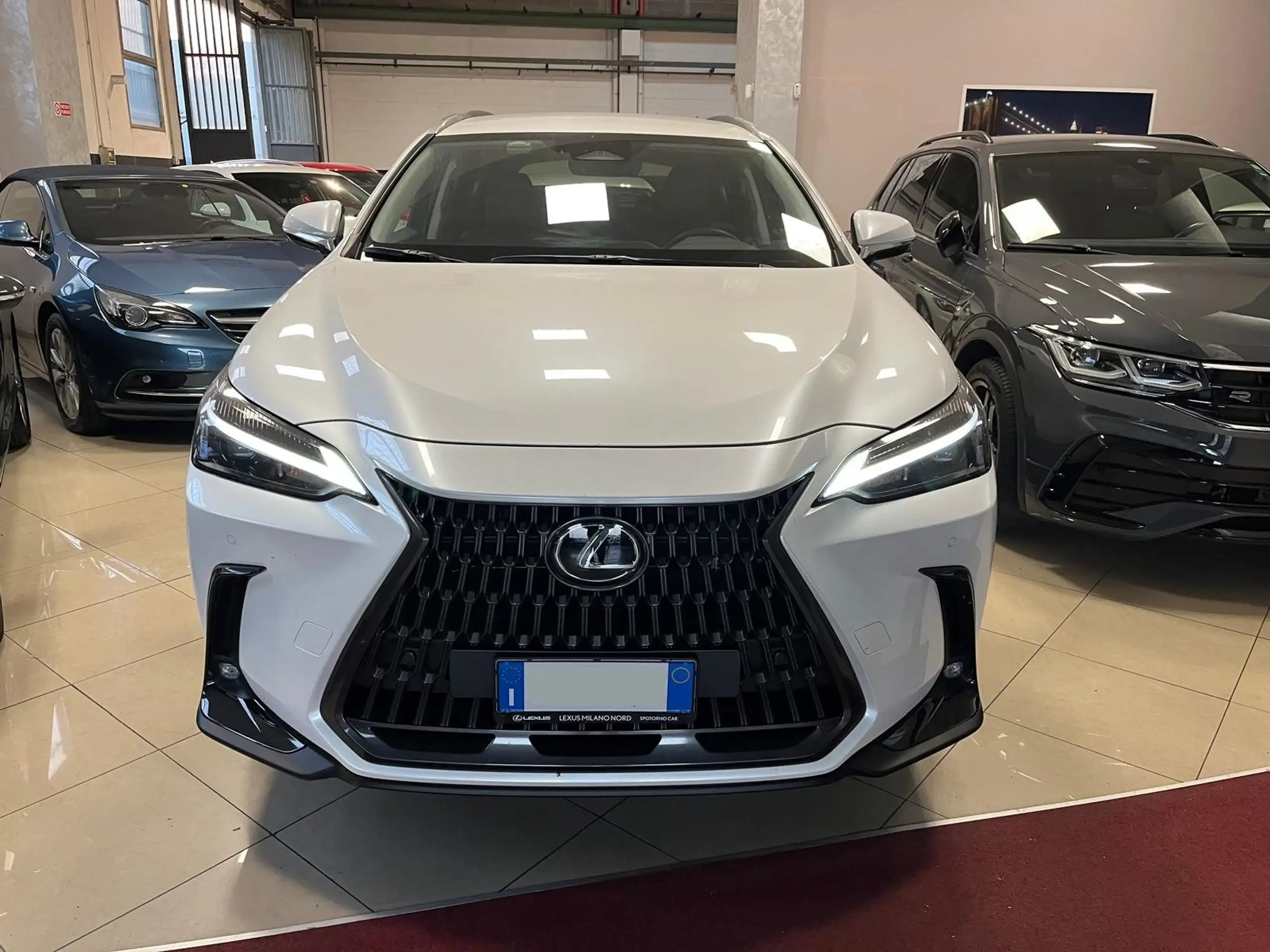 Lexus - NX 200t