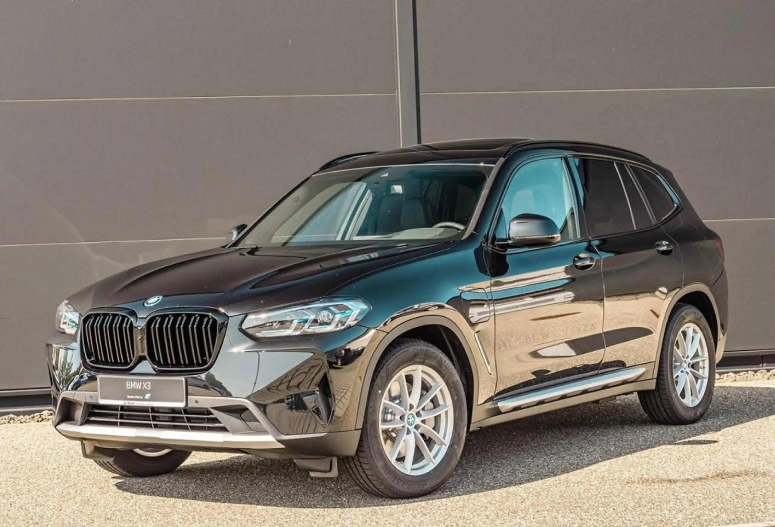 BMW - X3