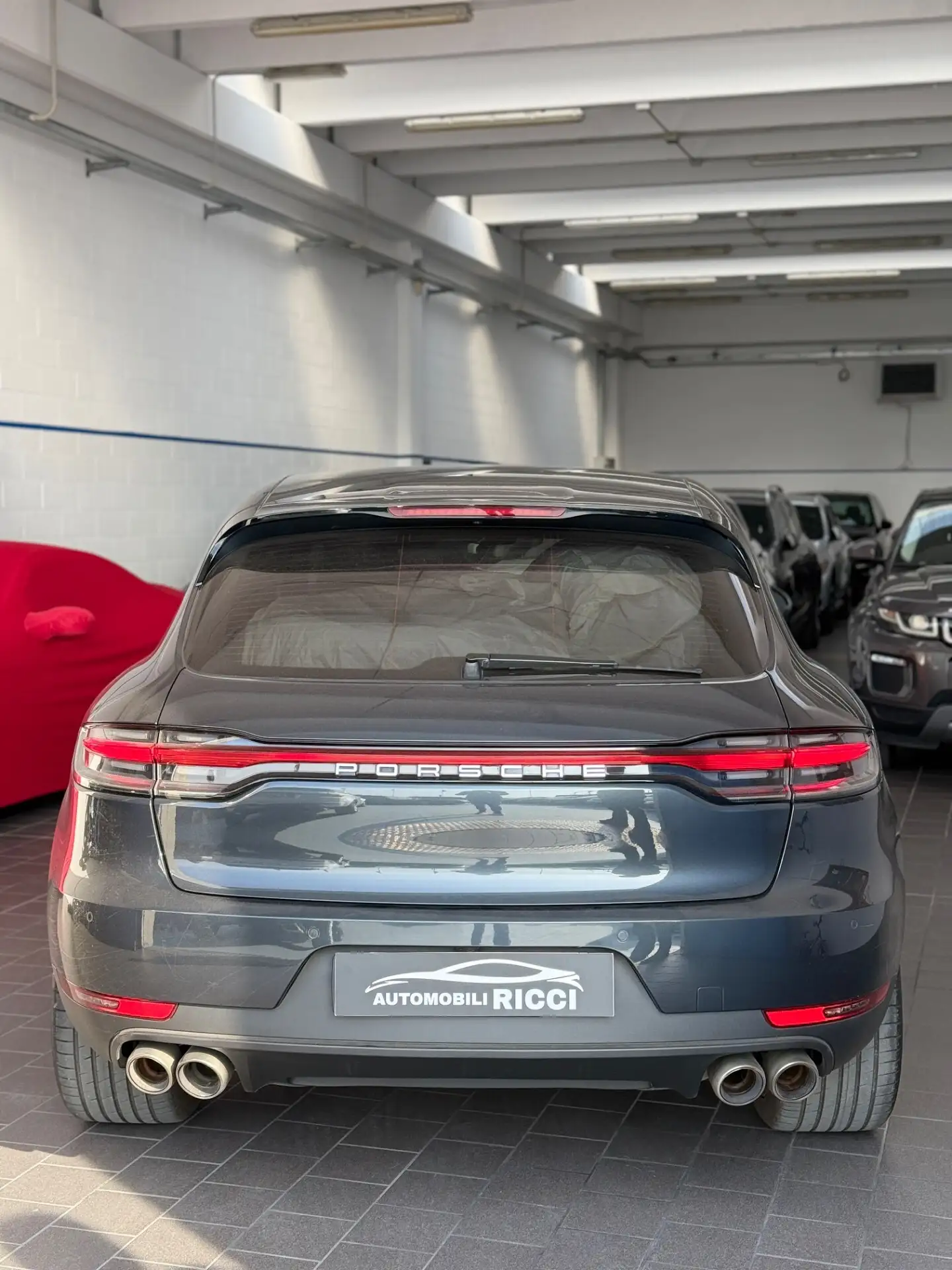 Porsche - Macan