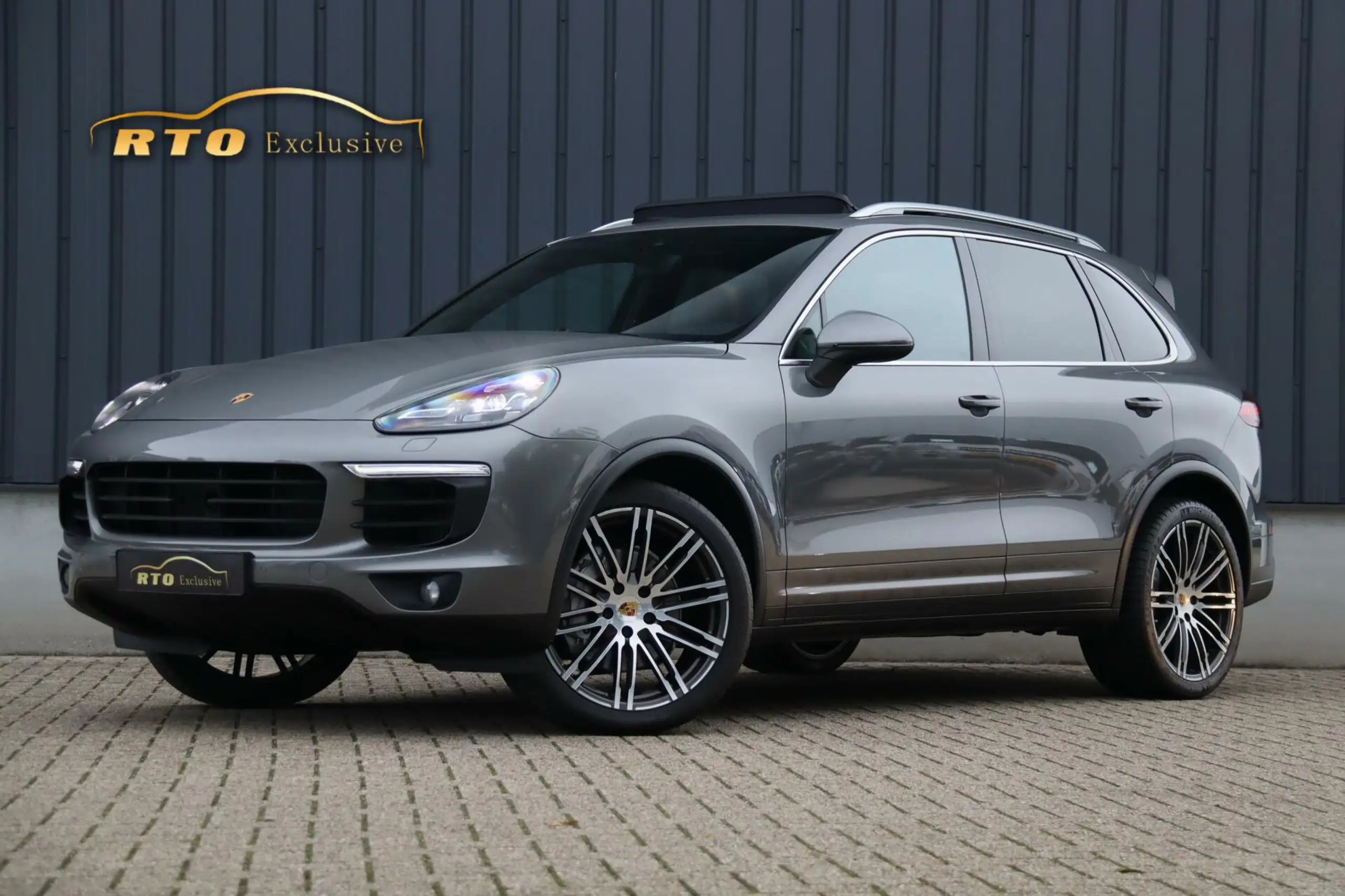 Porsche - Cayenne