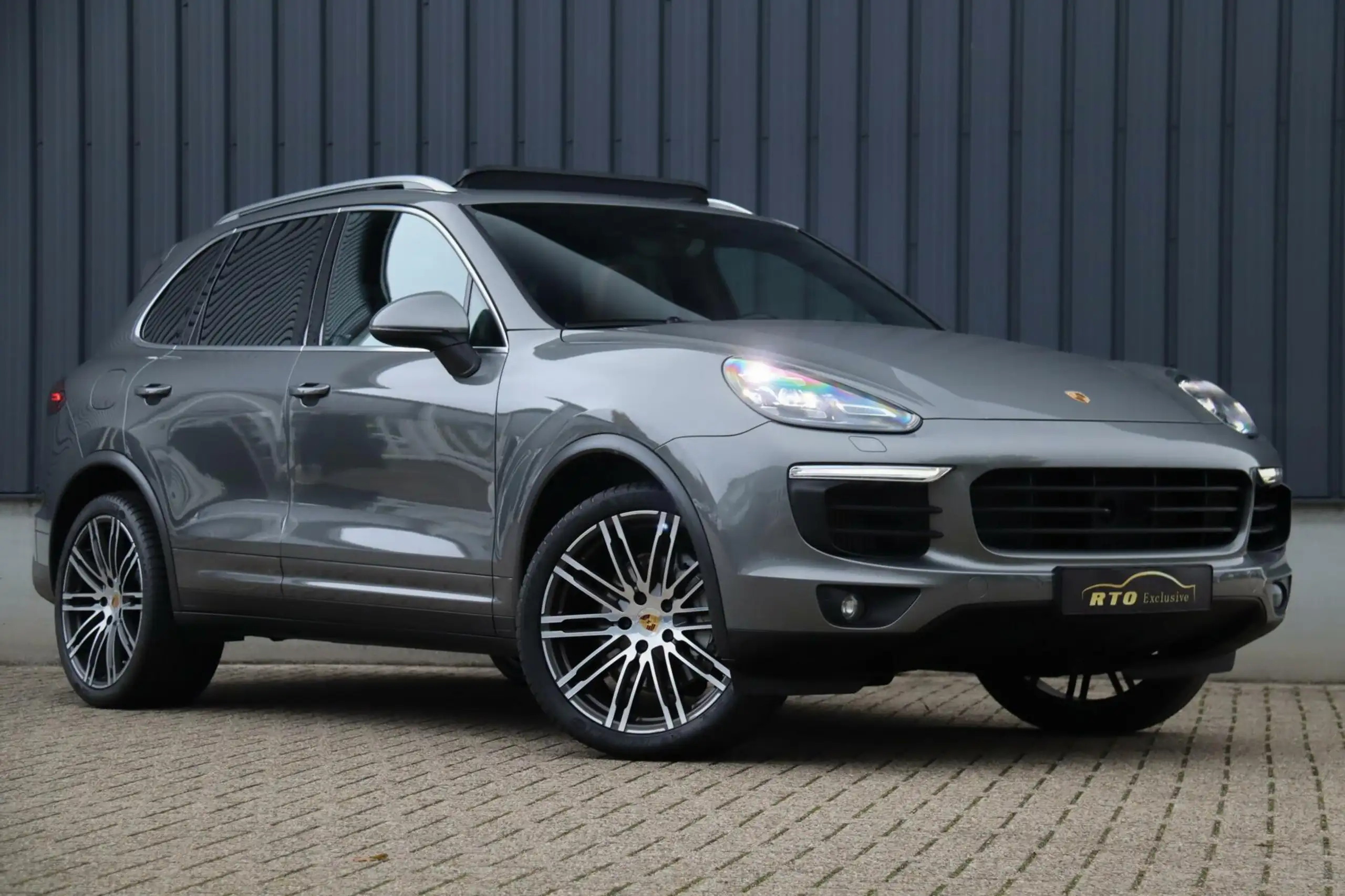 Porsche - Cayenne