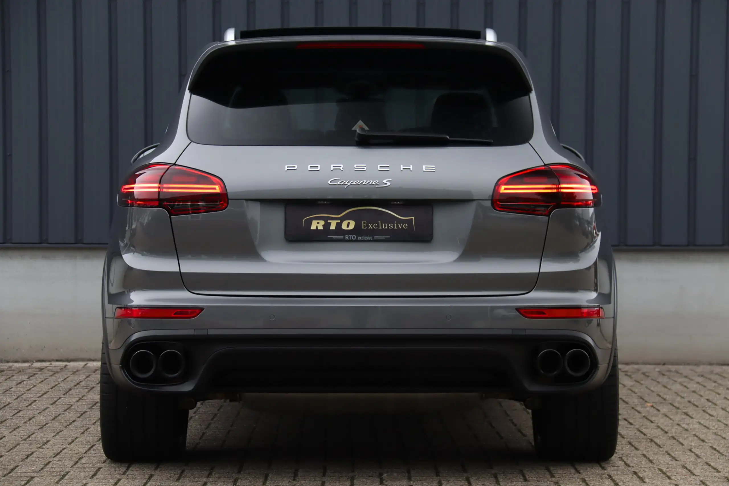 Porsche - Cayenne