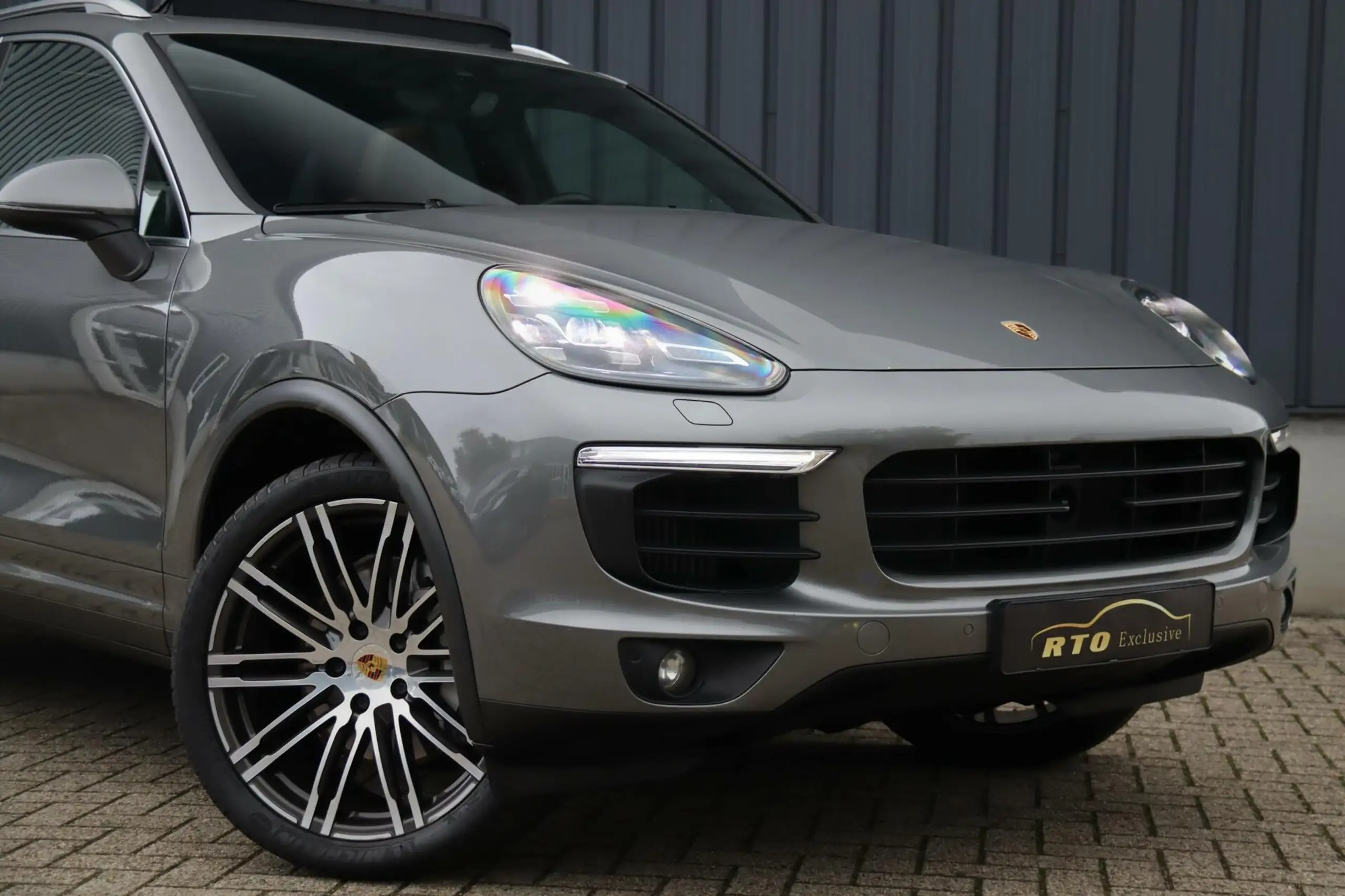 Porsche - Cayenne